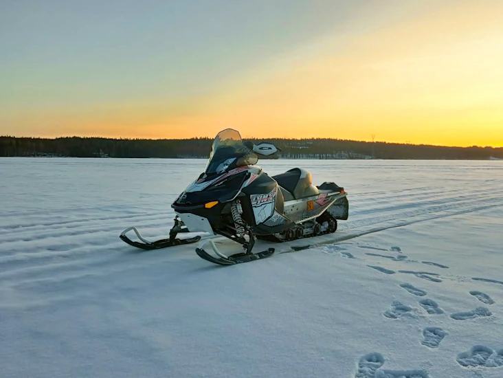 Moottorikelkka - lynx rave re 600 e-tec 3300