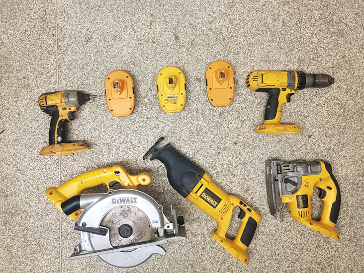Circular saw, combi drill, impact drill, jigsaw, reciprocating saw + 3 batteries