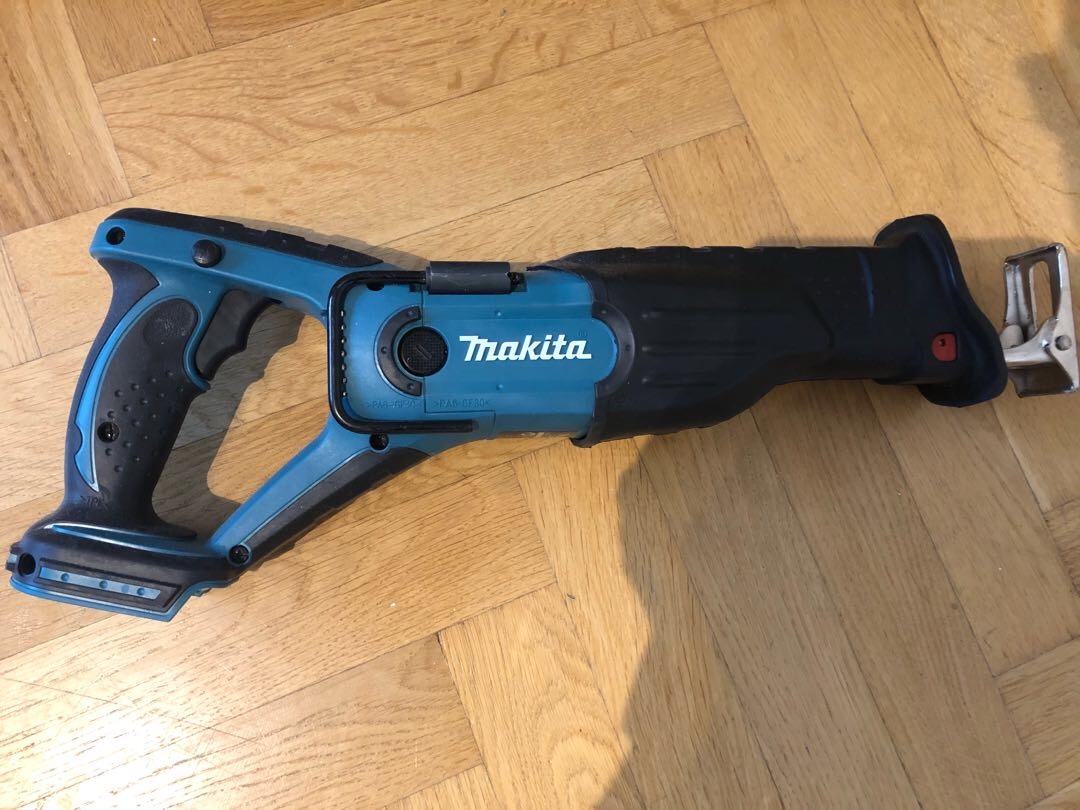 Sladdlös makita 18v tigersåg