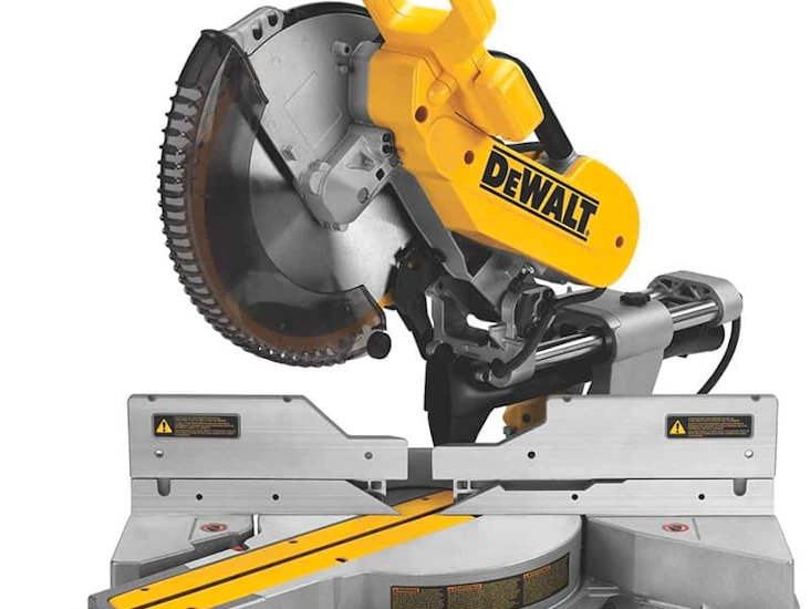 Dewalt 12" sliding compound miter saw