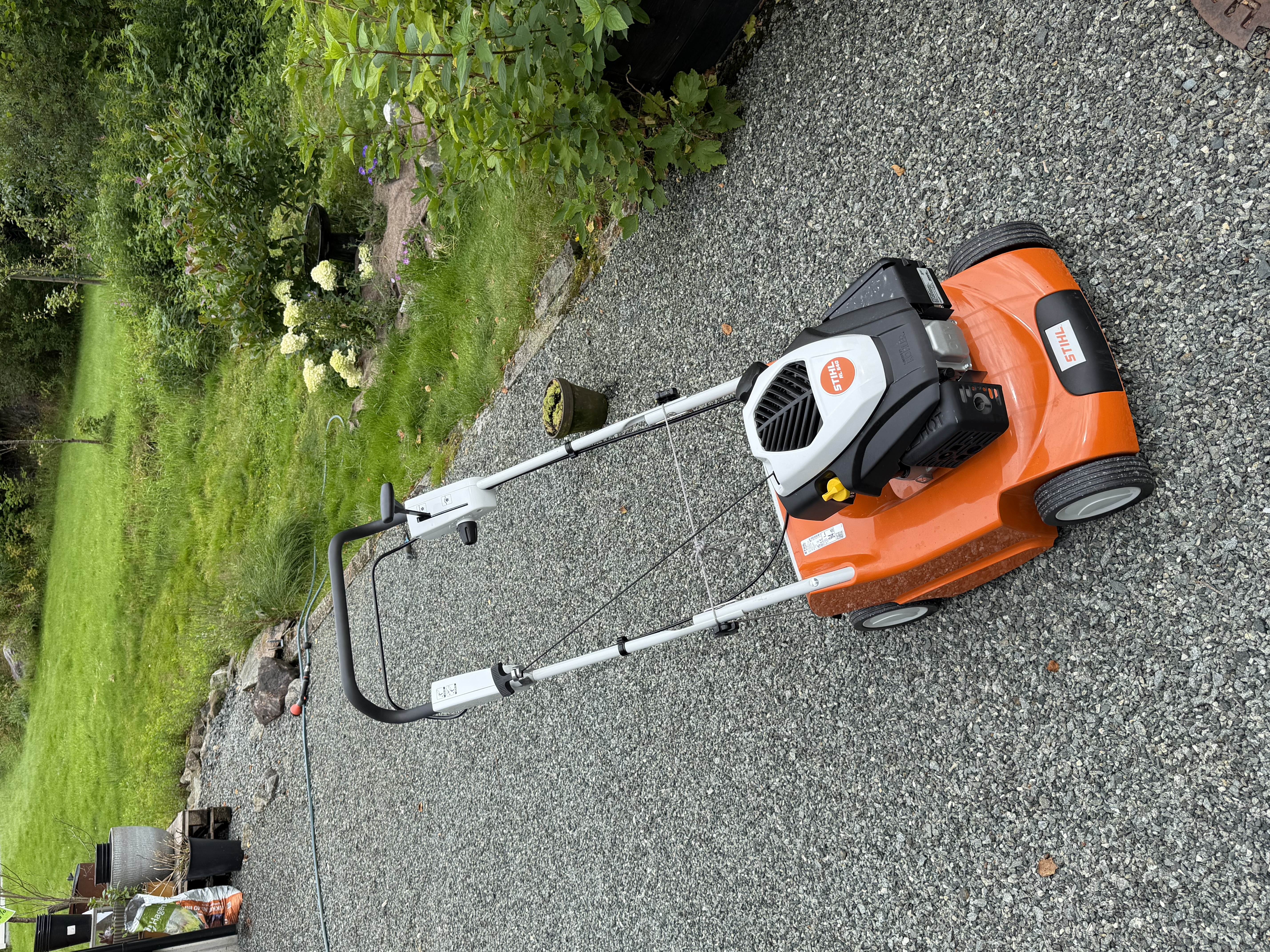 Stihl rl 540 vertikalskjærer / mosefjerner