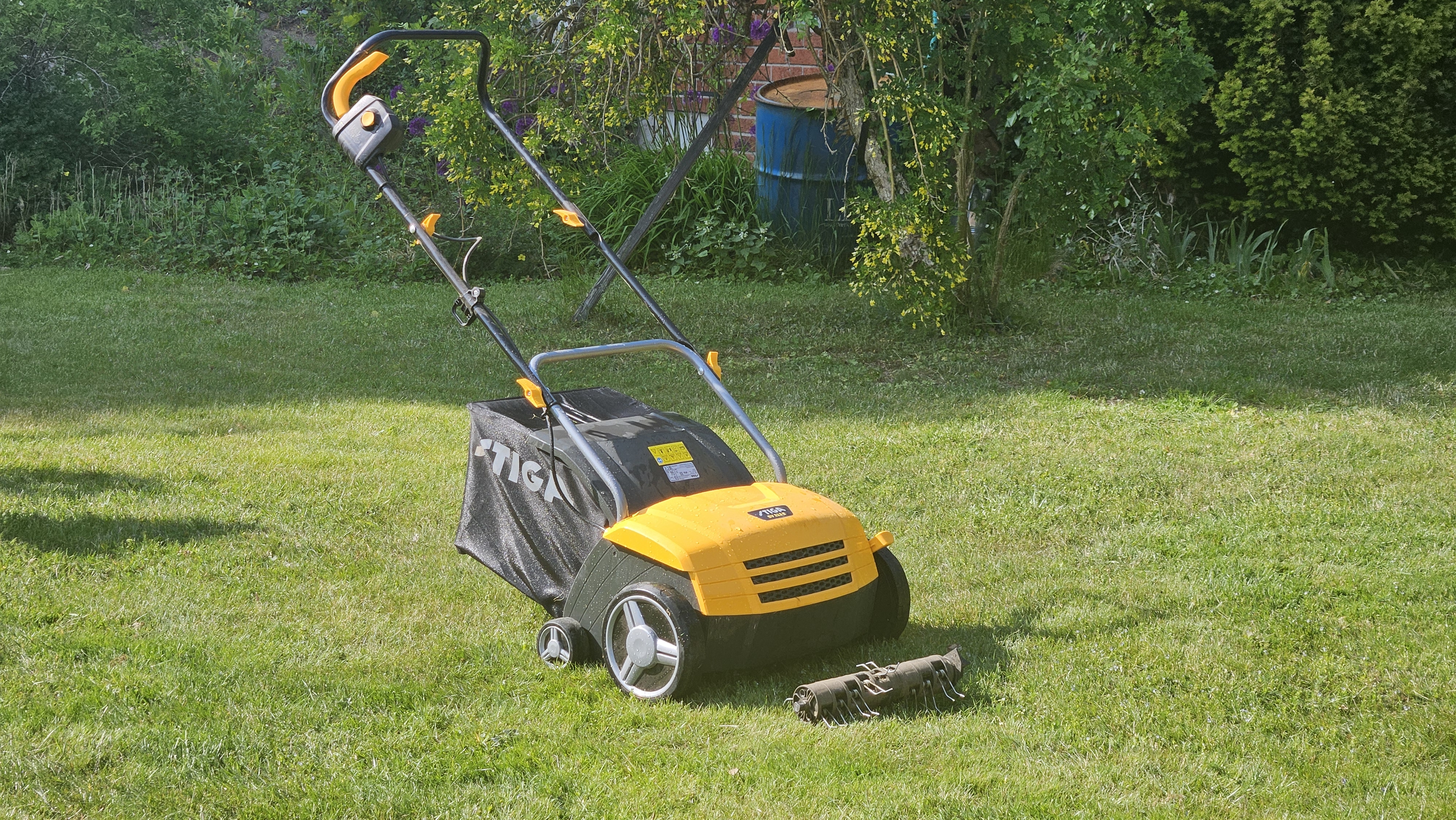 Vertikalskärare / mossrivare