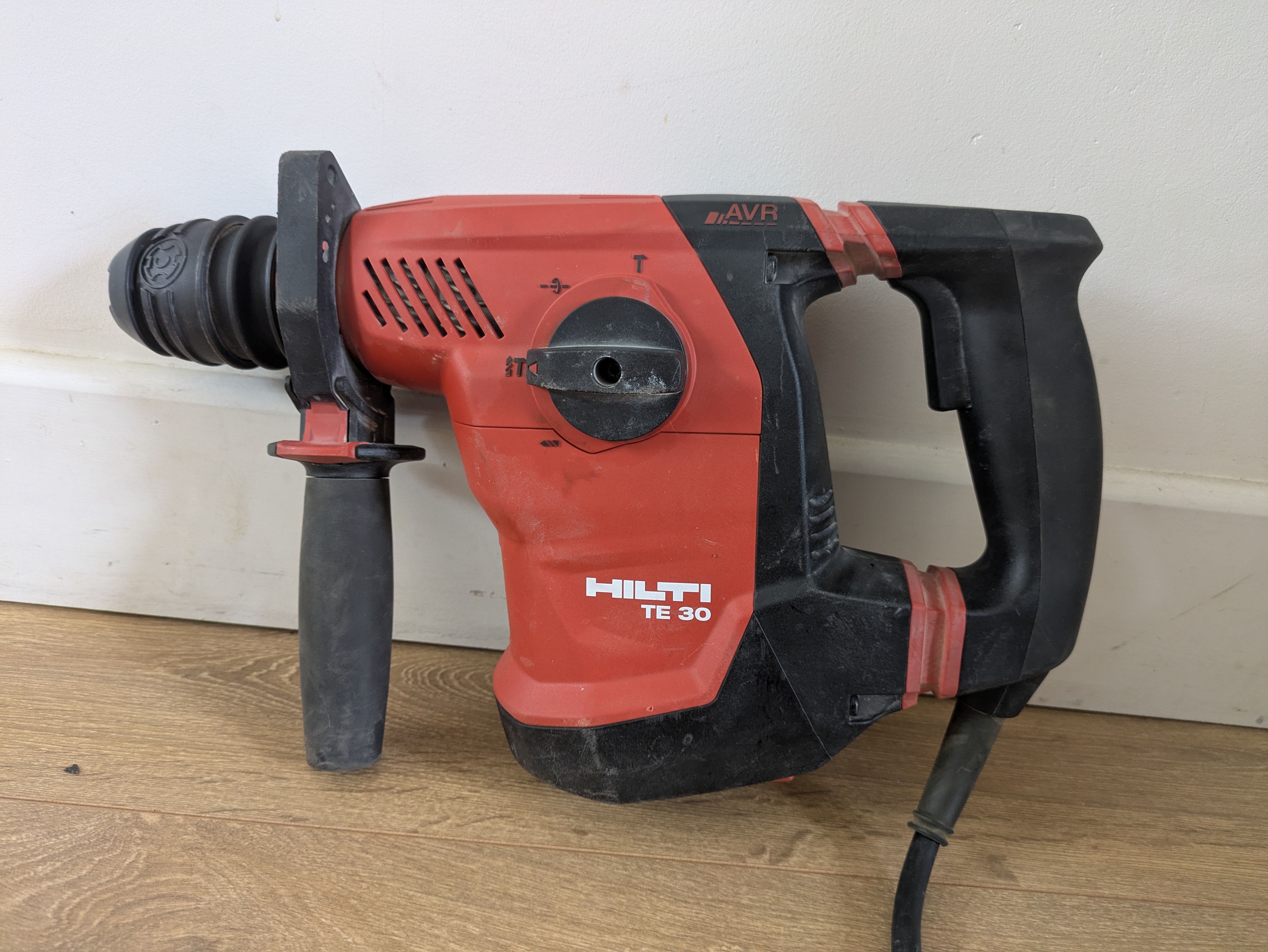 Hilti te 30 110v sds+ rotary hammer drill 