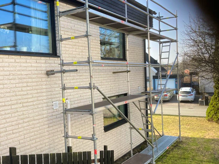 Byggställning uthyres