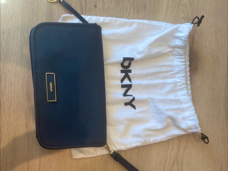 Blå dkny veske