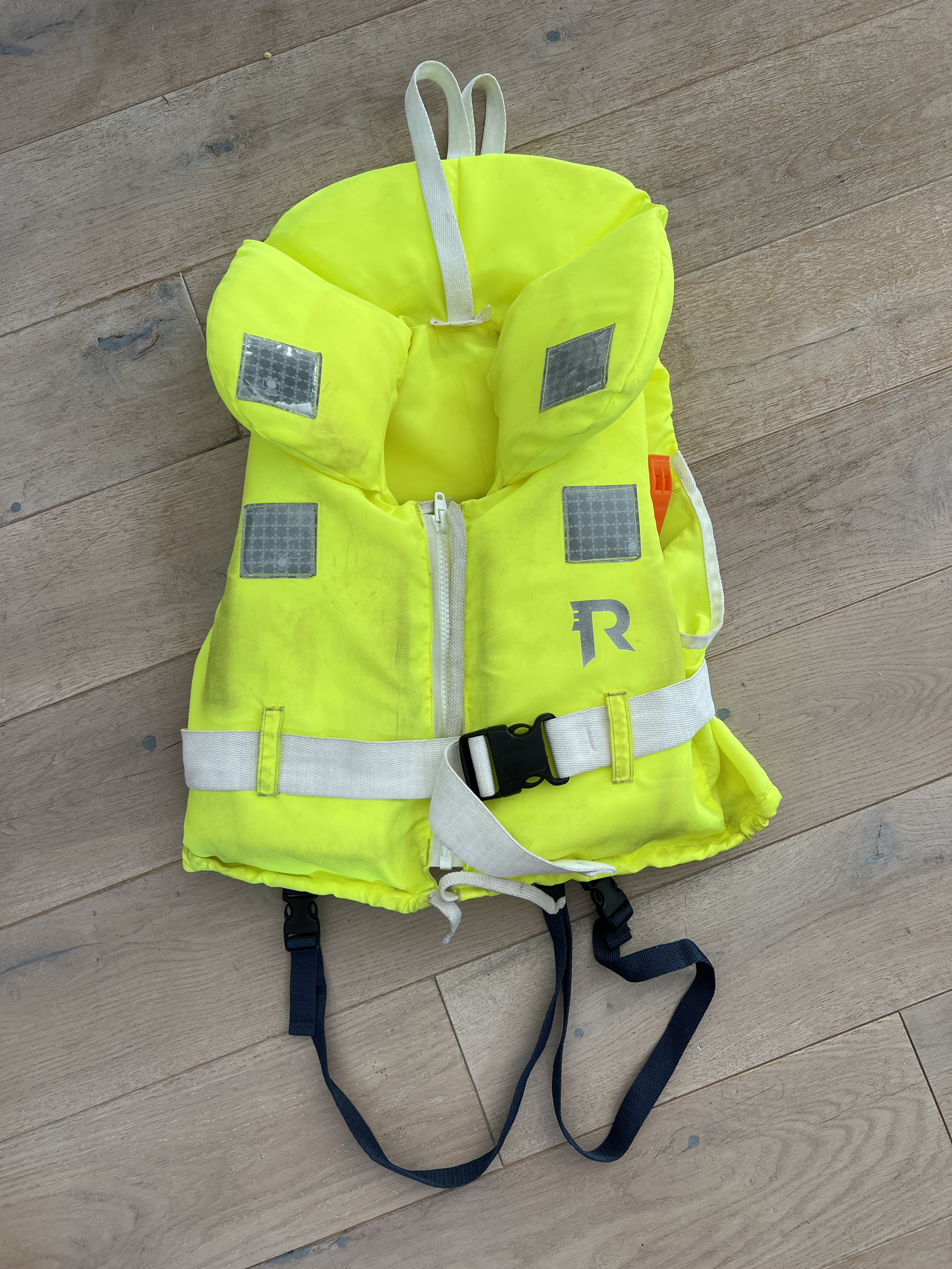 Redningsvest til barn 15-30 kg