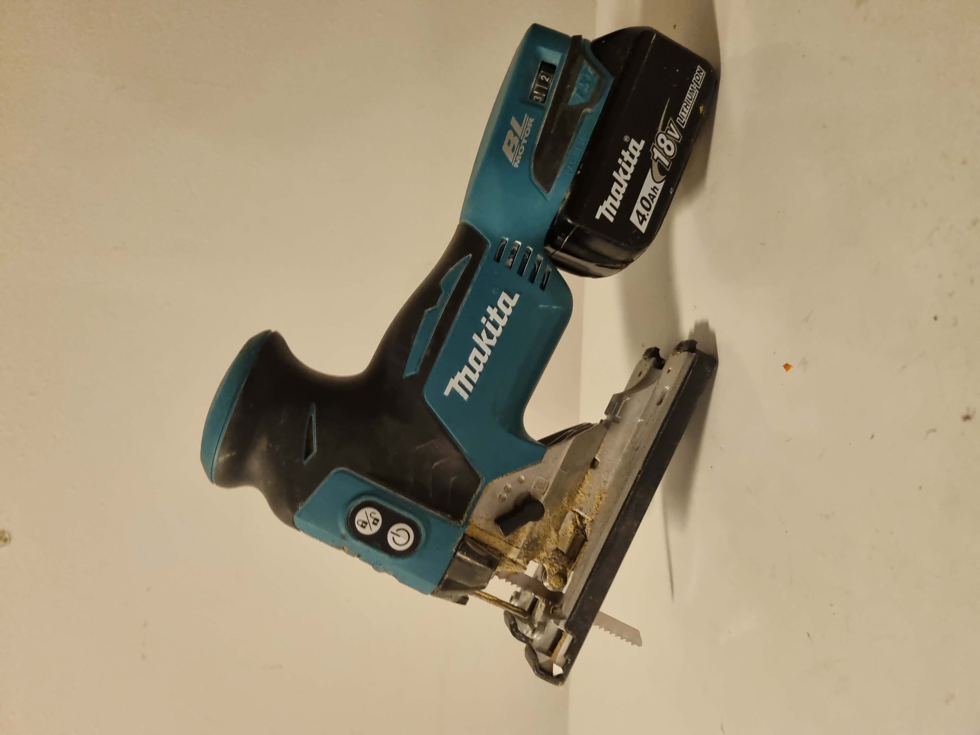 Makita stikksag
