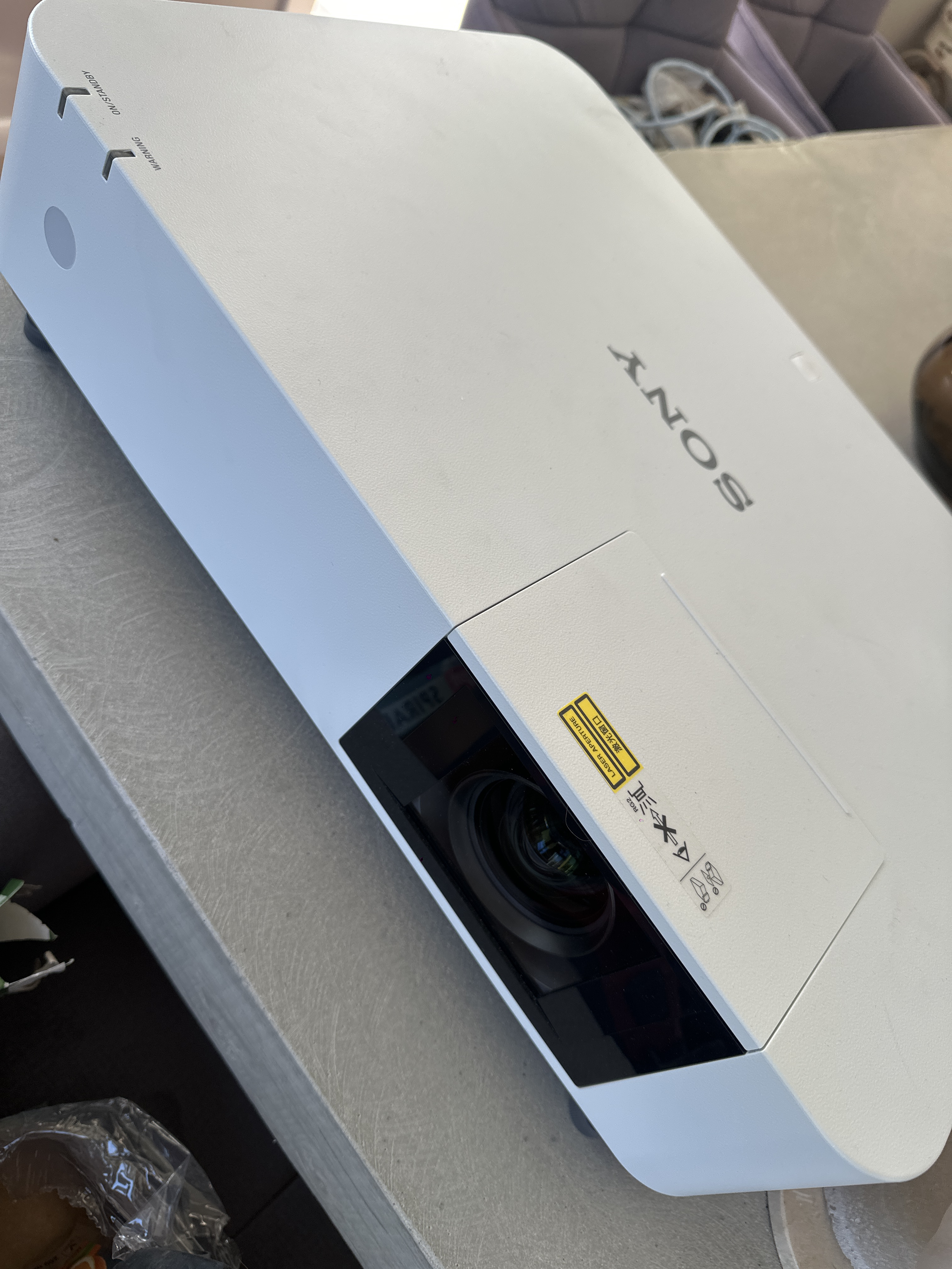 Sony vpl-phz10 laser projektor + 150" lerret