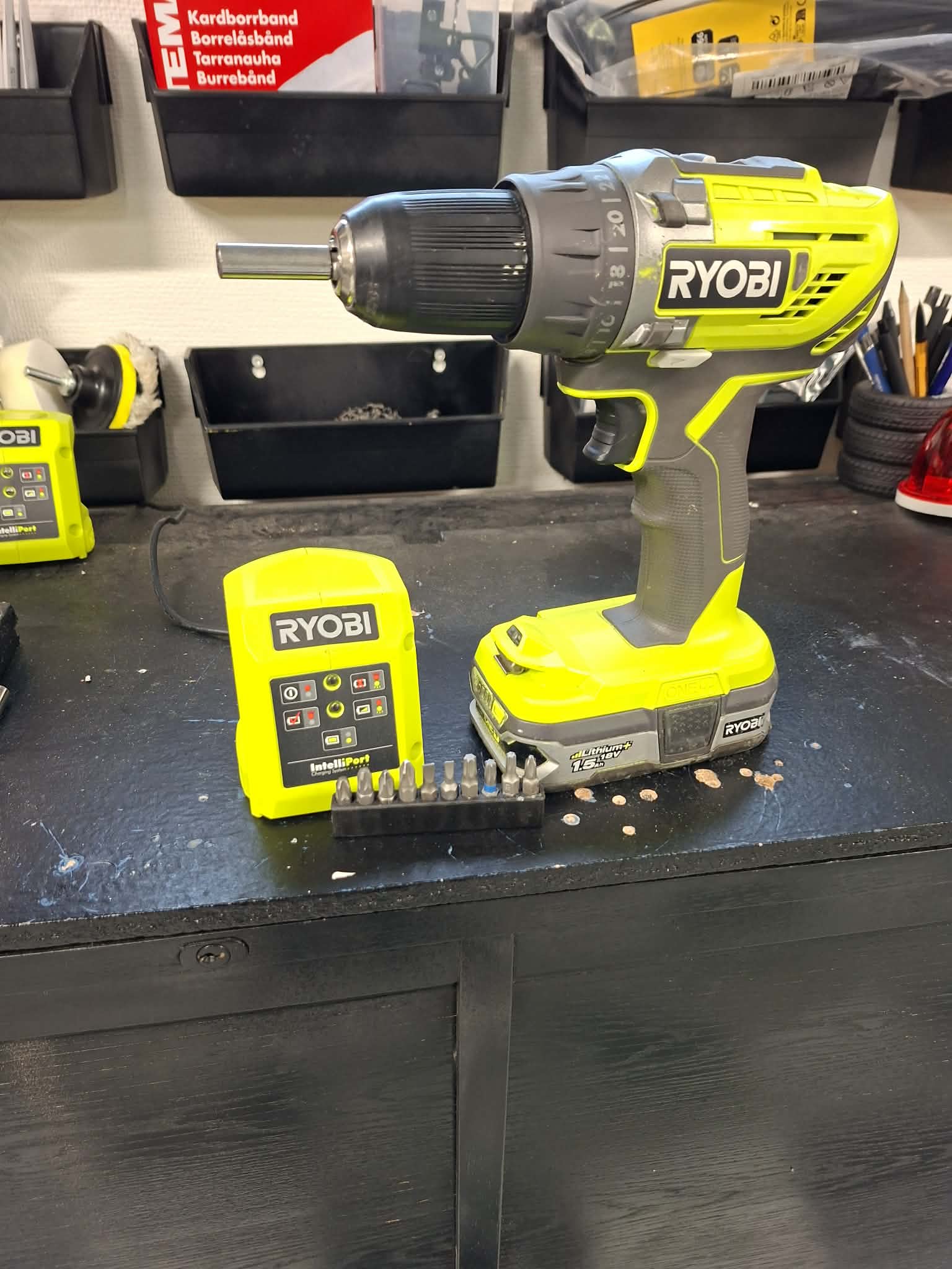 Ryobi skruvdragare