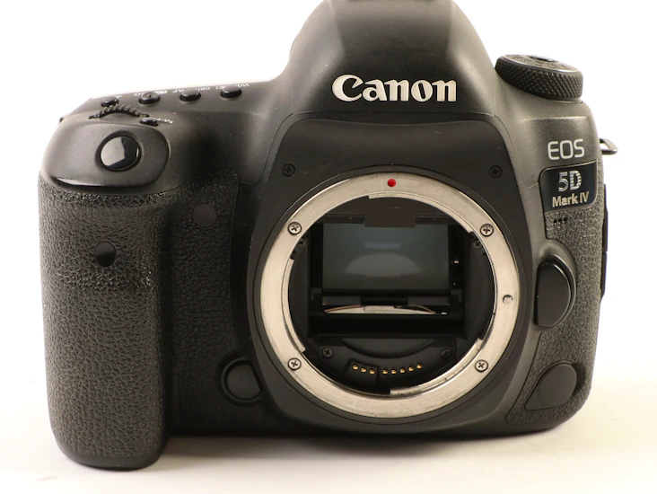 Canon eos 5d mark iv digital slr camera body