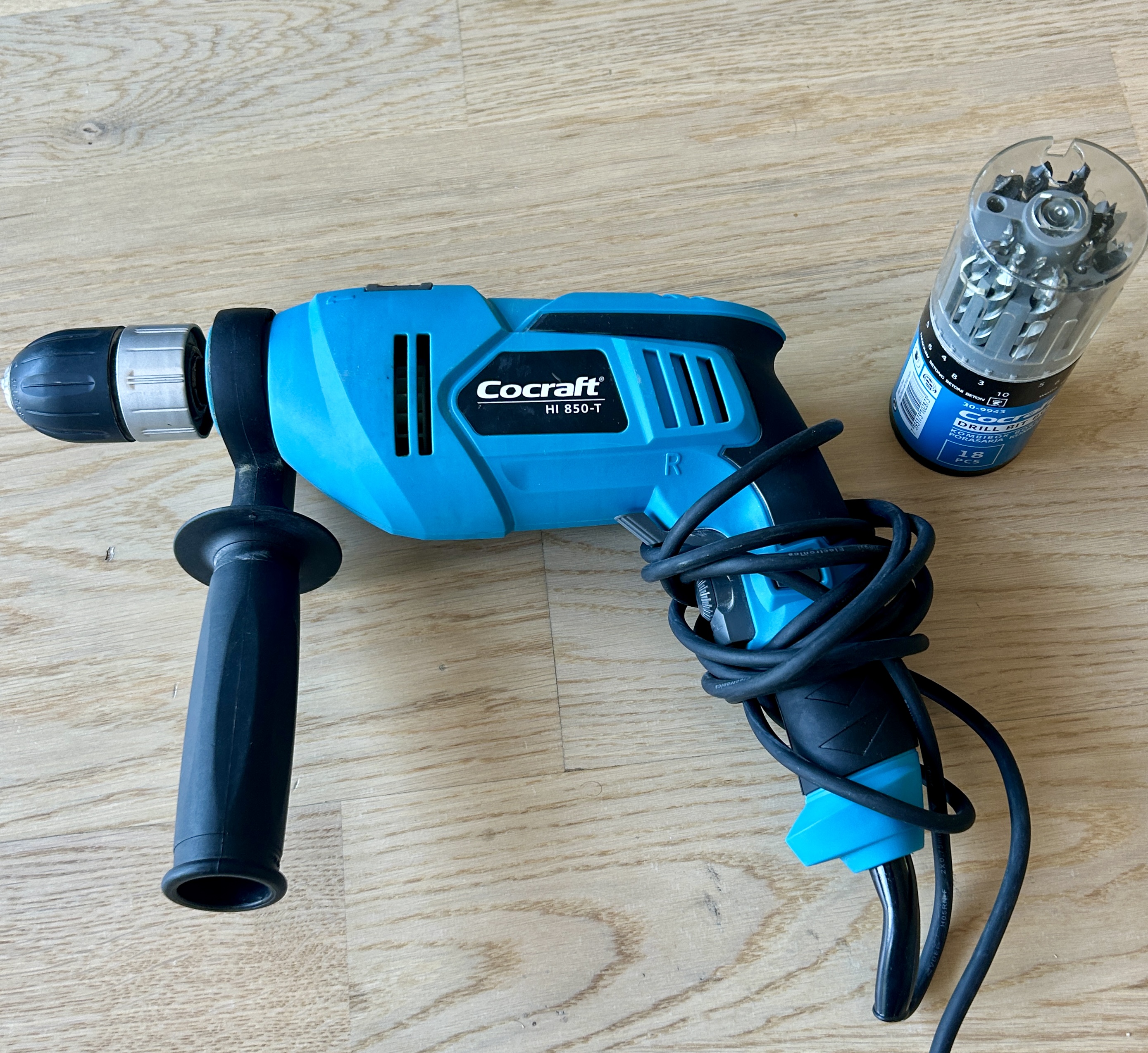 Slagborrmaskin 850 w + borrhuvuden