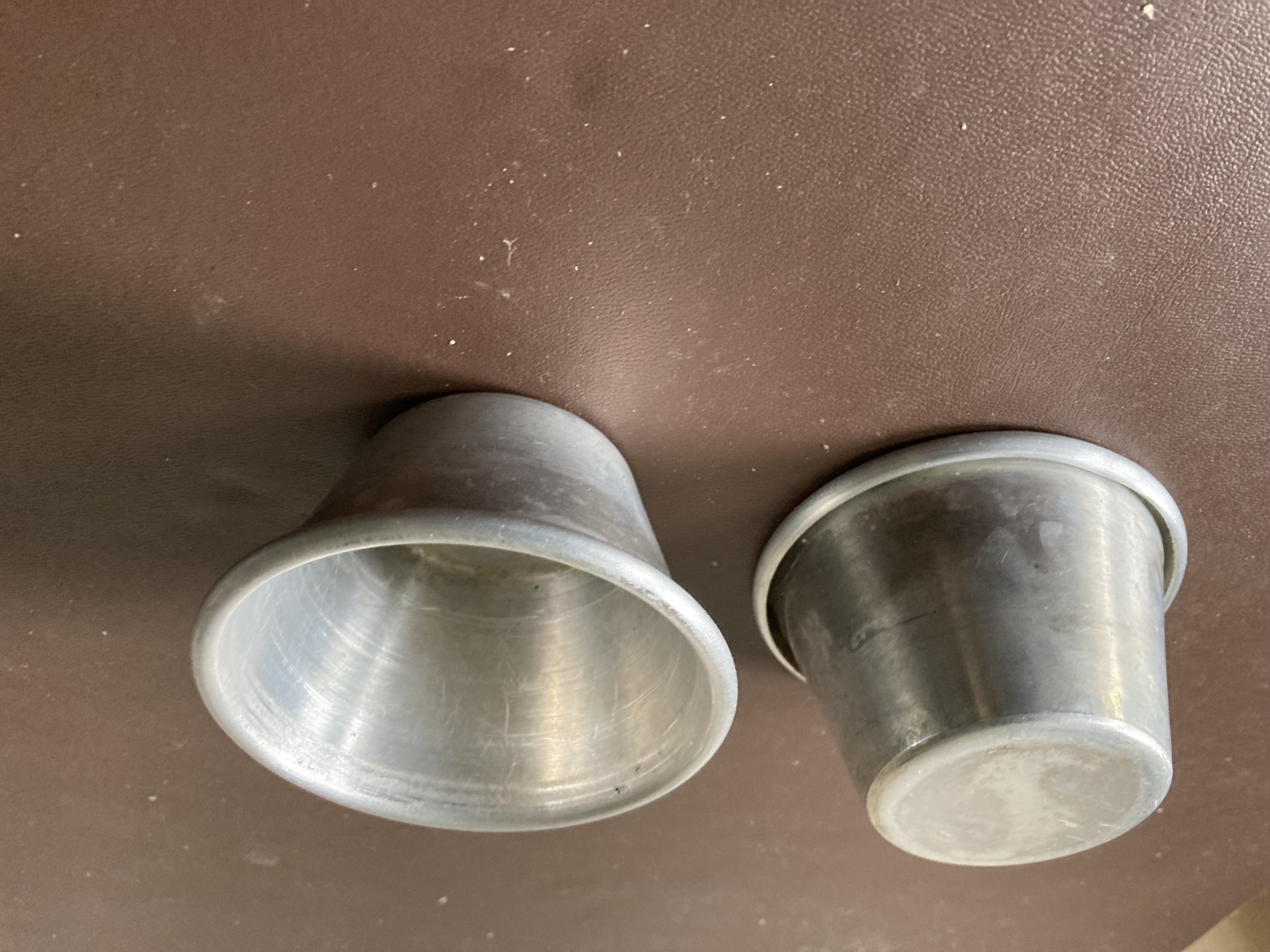 Set of 6 charlotte tins