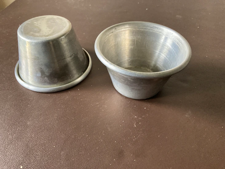 Set of 6 charlotte tins