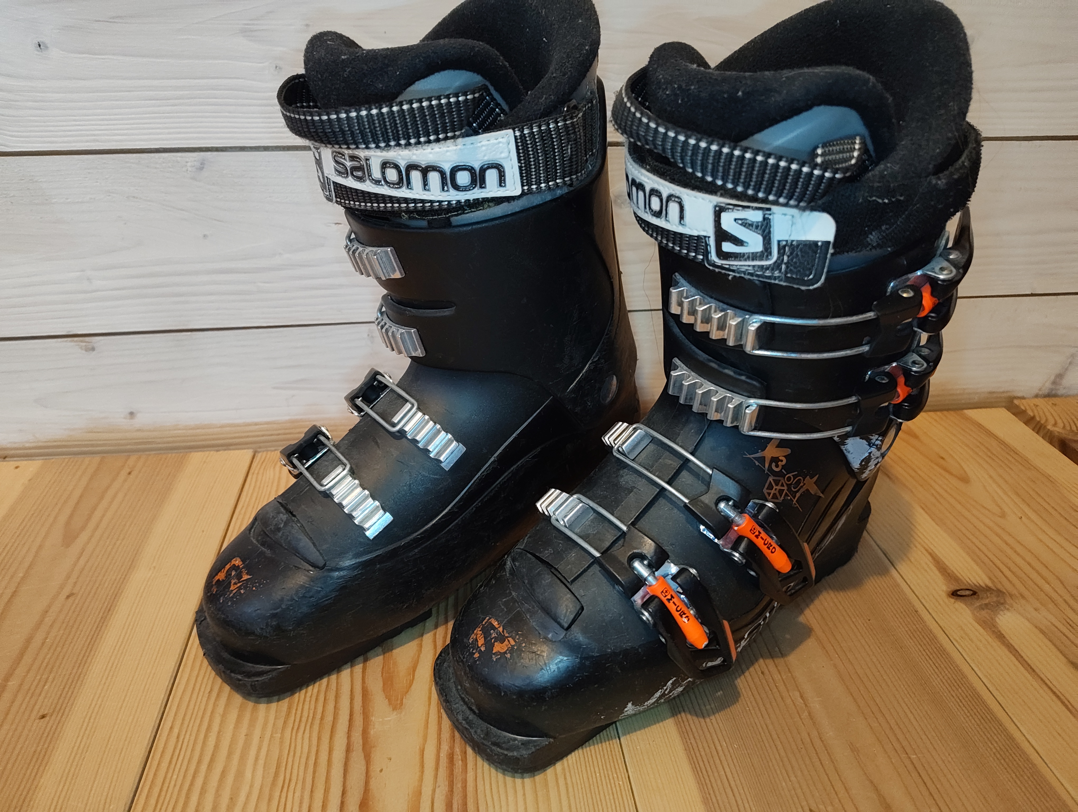 Alpinpjäxor salomon x3-60t i storlek 23 cm
