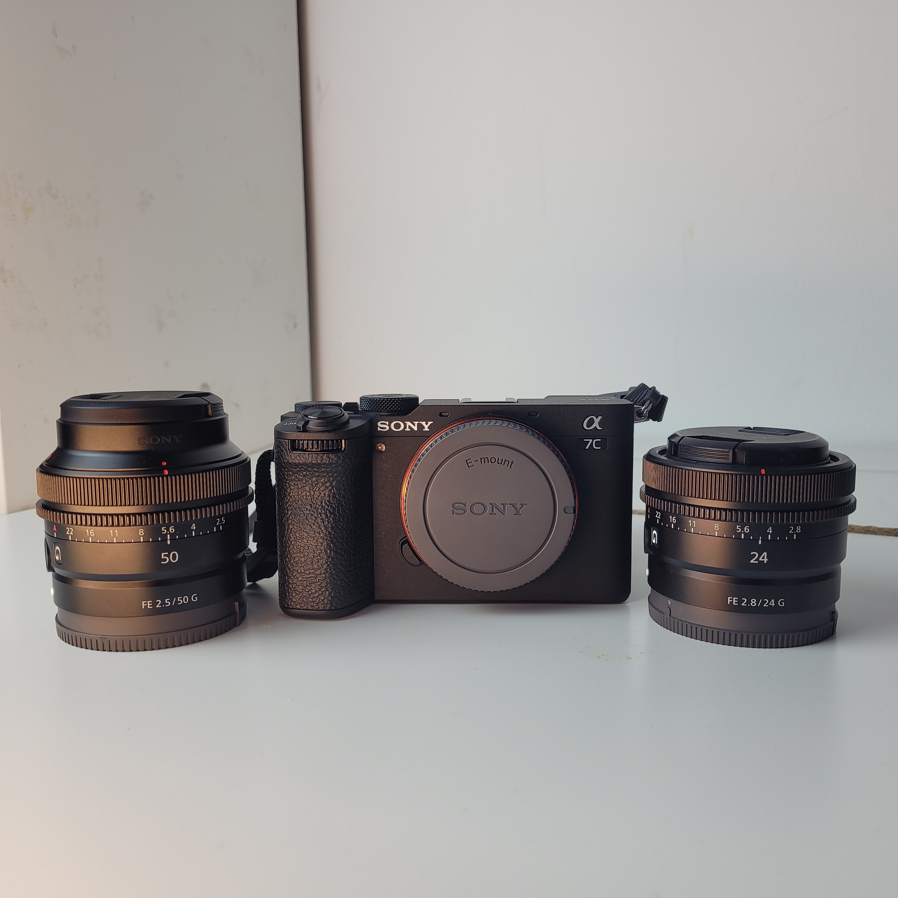Sony a7cii body + 24mm + 50mm