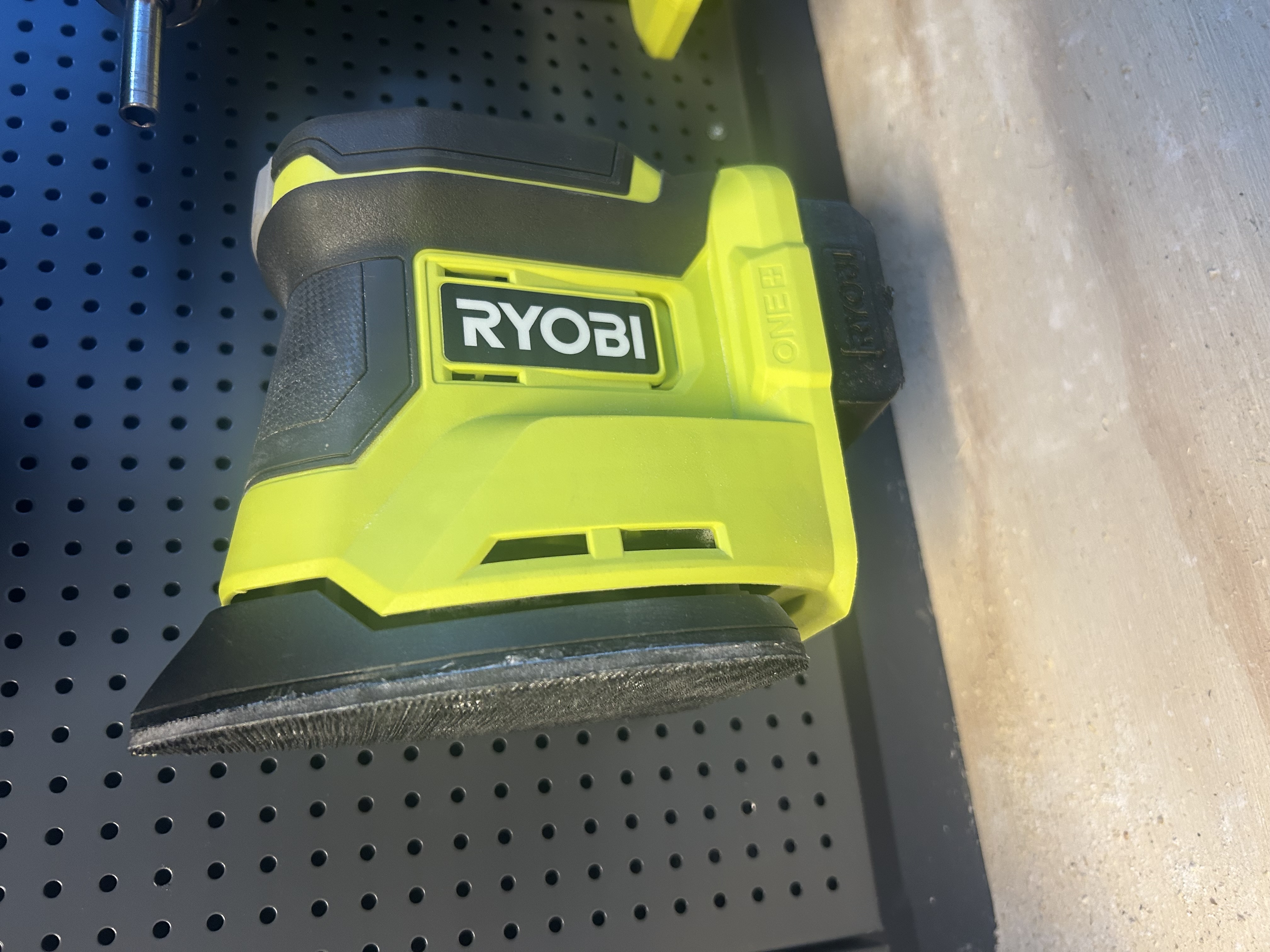 Ryobi 18v deltasliper 