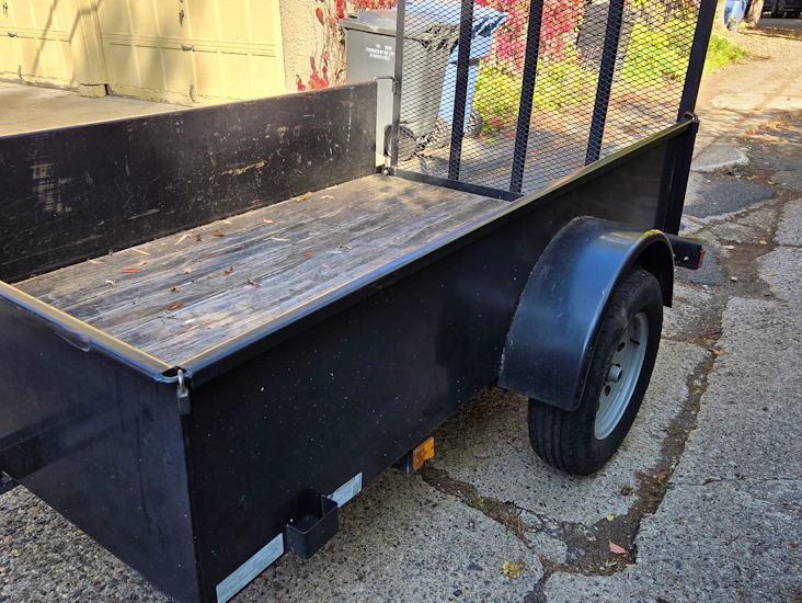 5x8' utility trailer with 20" sides