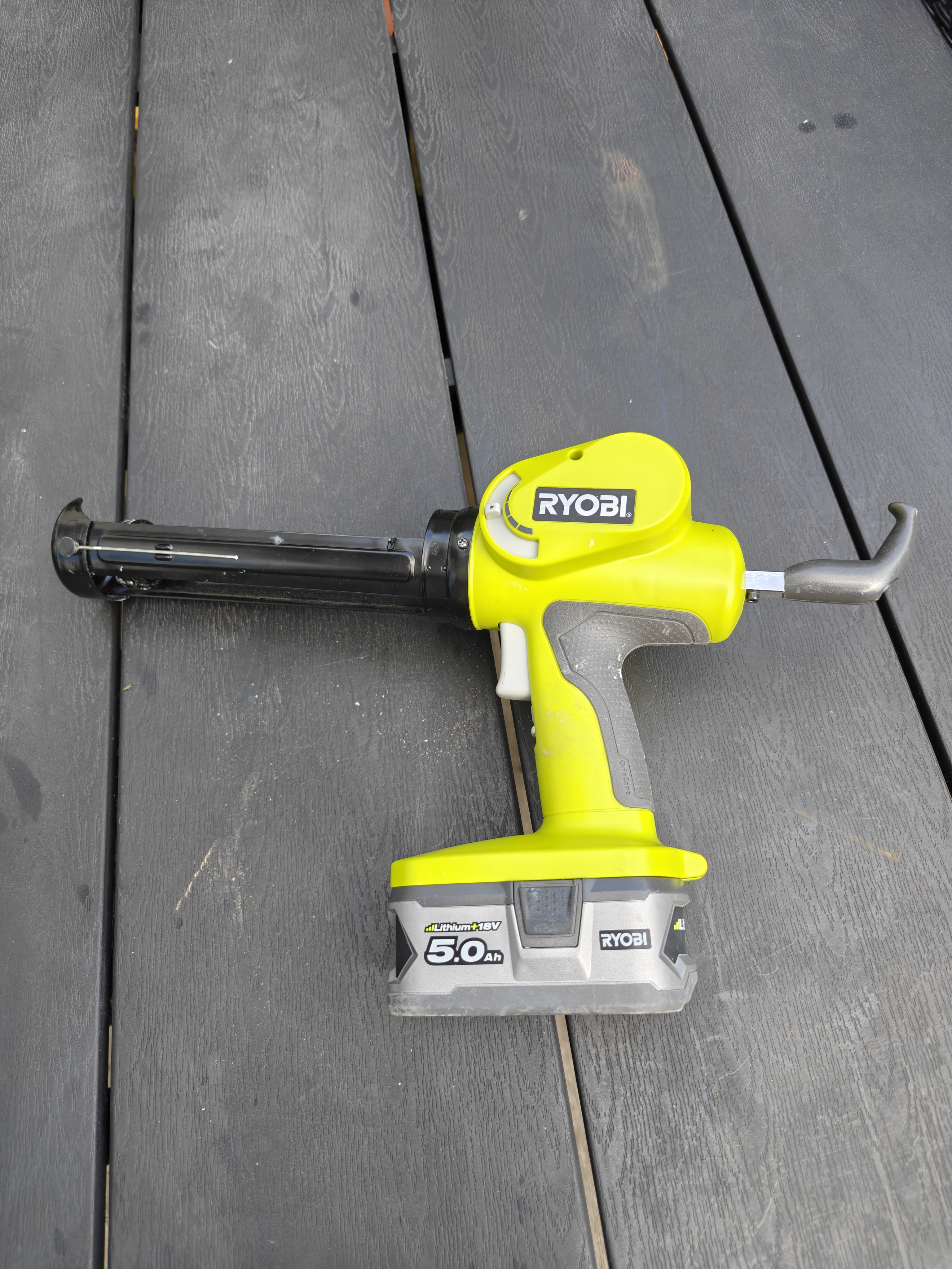 Ryobi batteridriven fogpistol med batteri