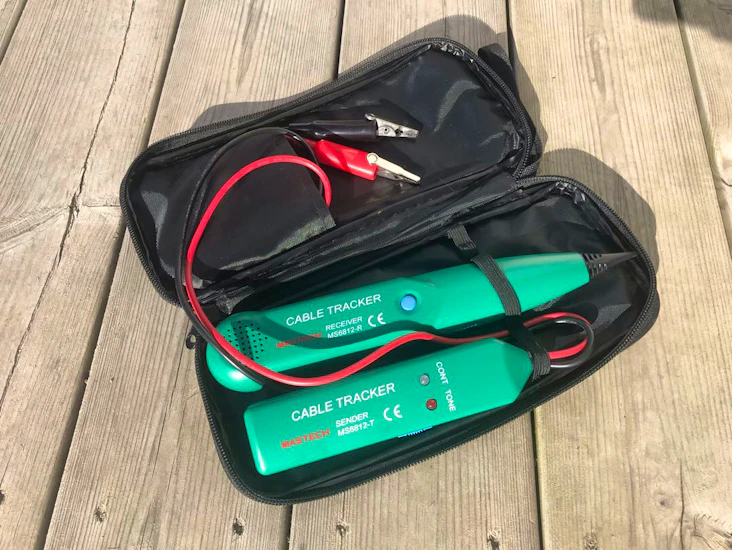 Kabelsökare robotklippare