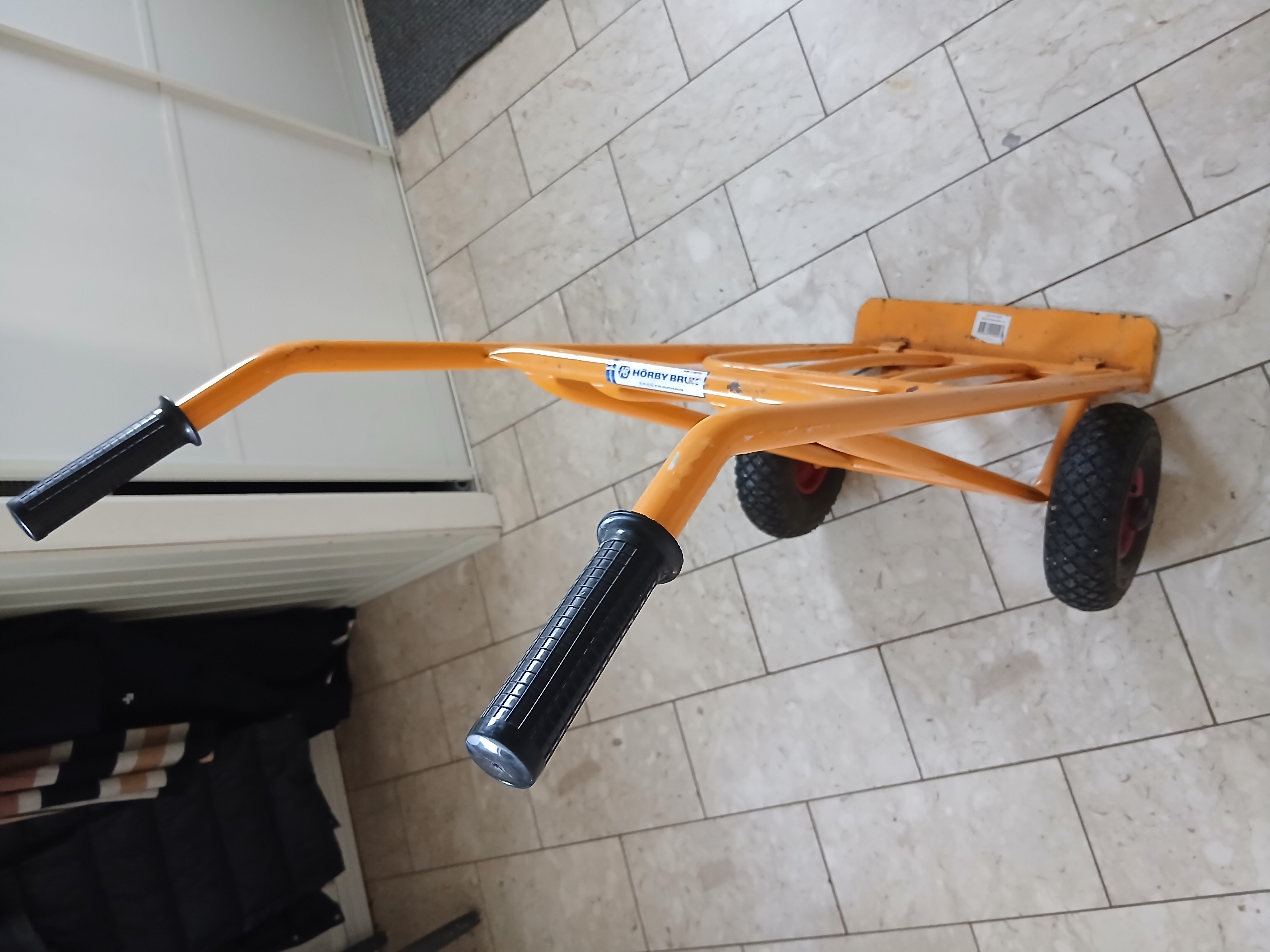 Sckkärra, magasinkärra, pirra