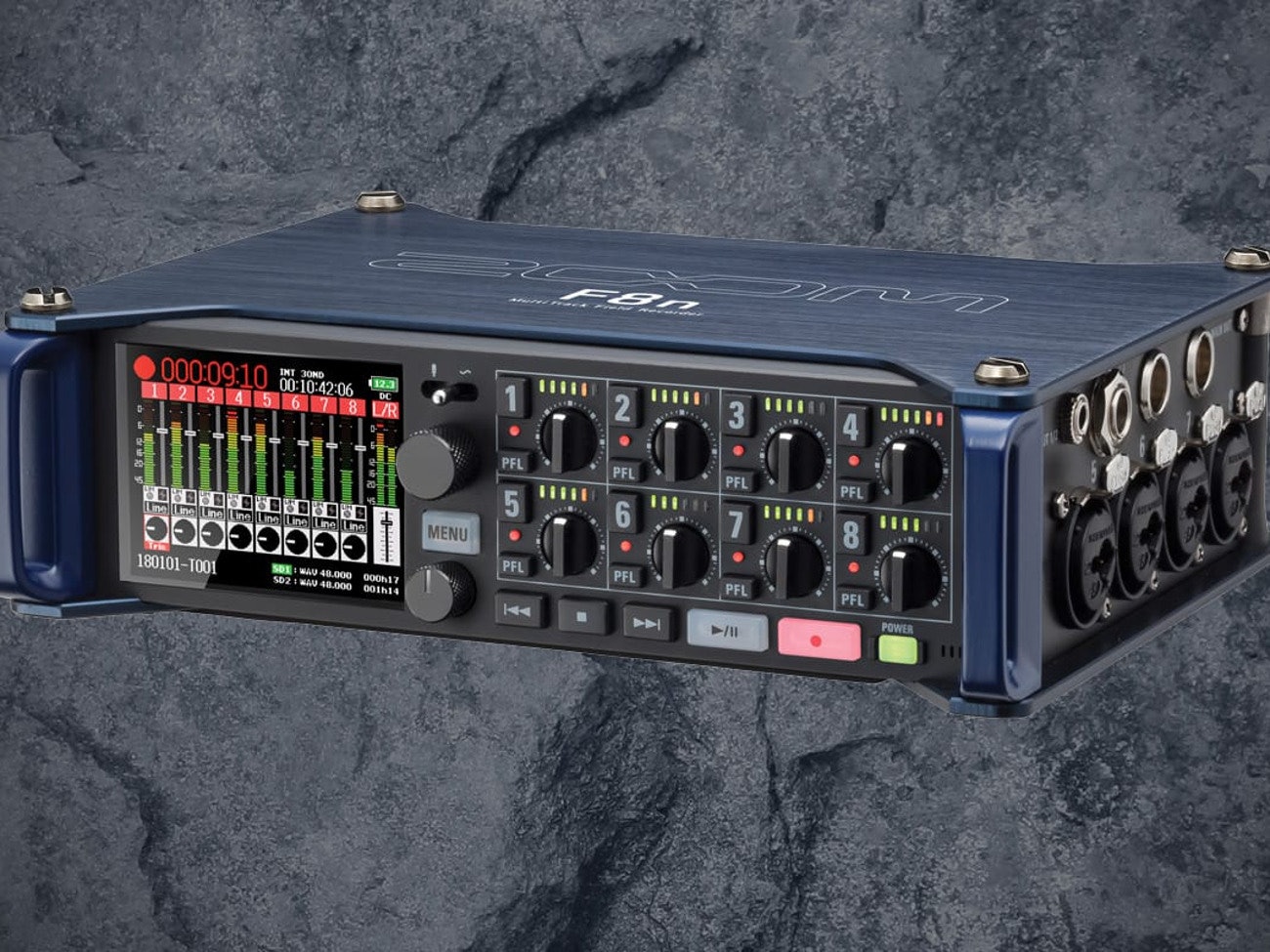 Zoom f8n multitrack field recorder sound bag & sd card