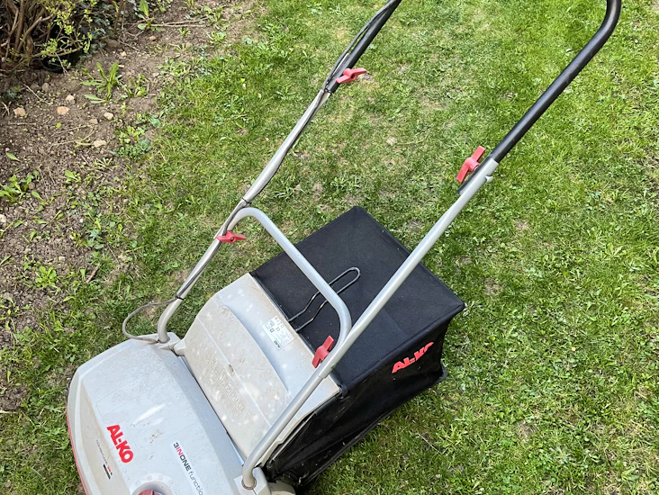 Vertikalskärare/gräsmatteluftare