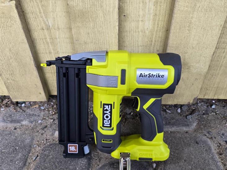 Ryobi r18gn18 spikpistol