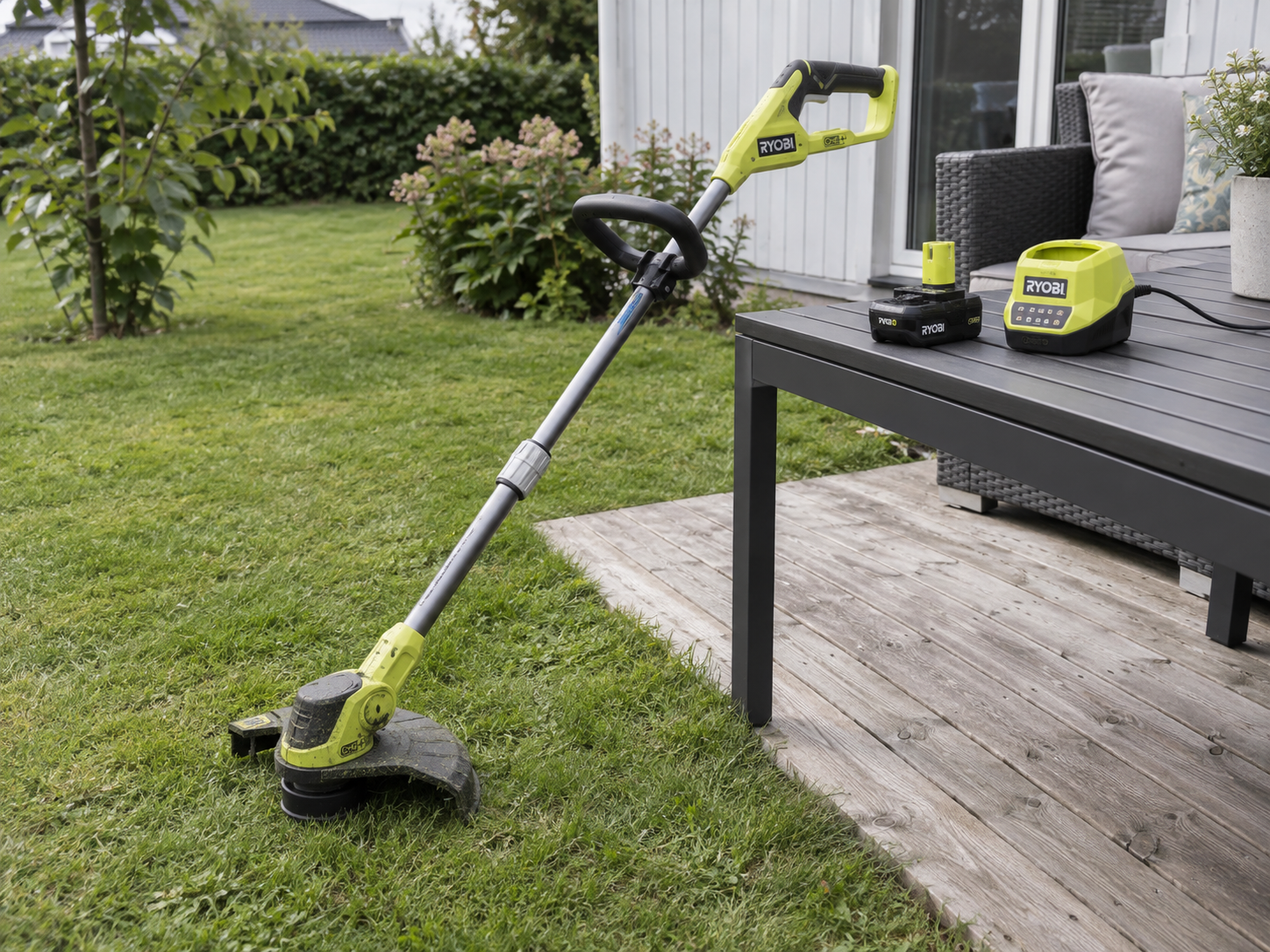 Ryobi one+ grästrimmer olt1832 med batteri och laddare
