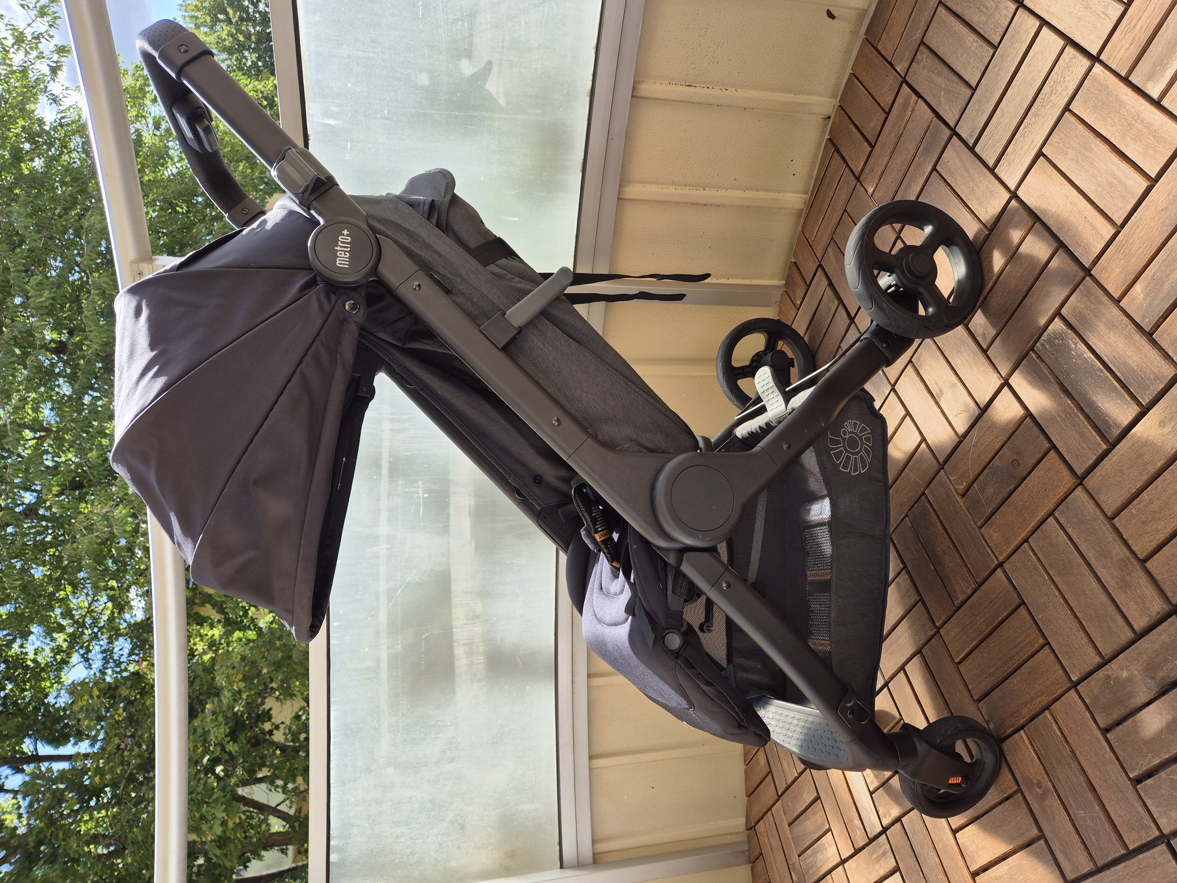 Ergobaby metro+ kompakt resevagn