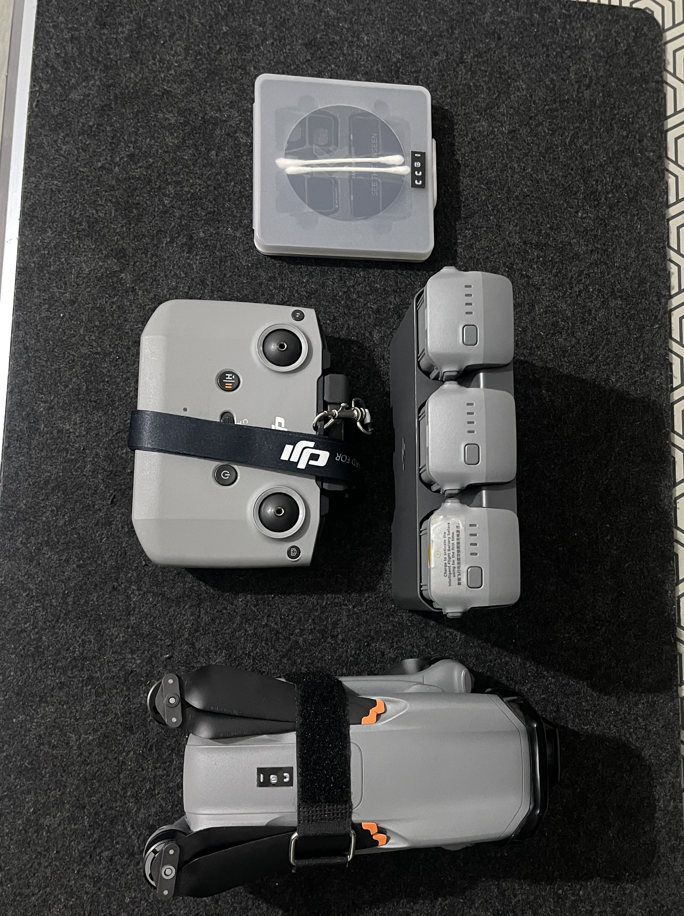 Dji air 3 drone setup (with 3 batteries, iphone/samsung, and nd filters)