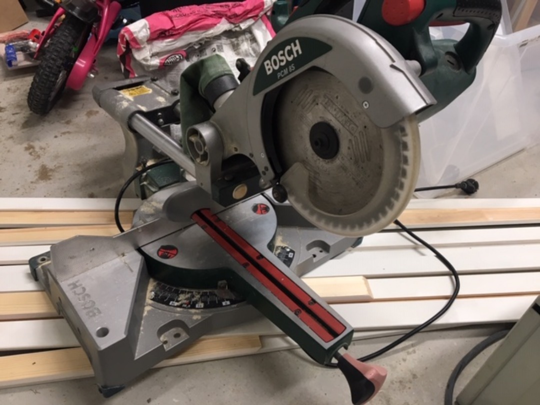 Kap- och gersåg bosch pcm8