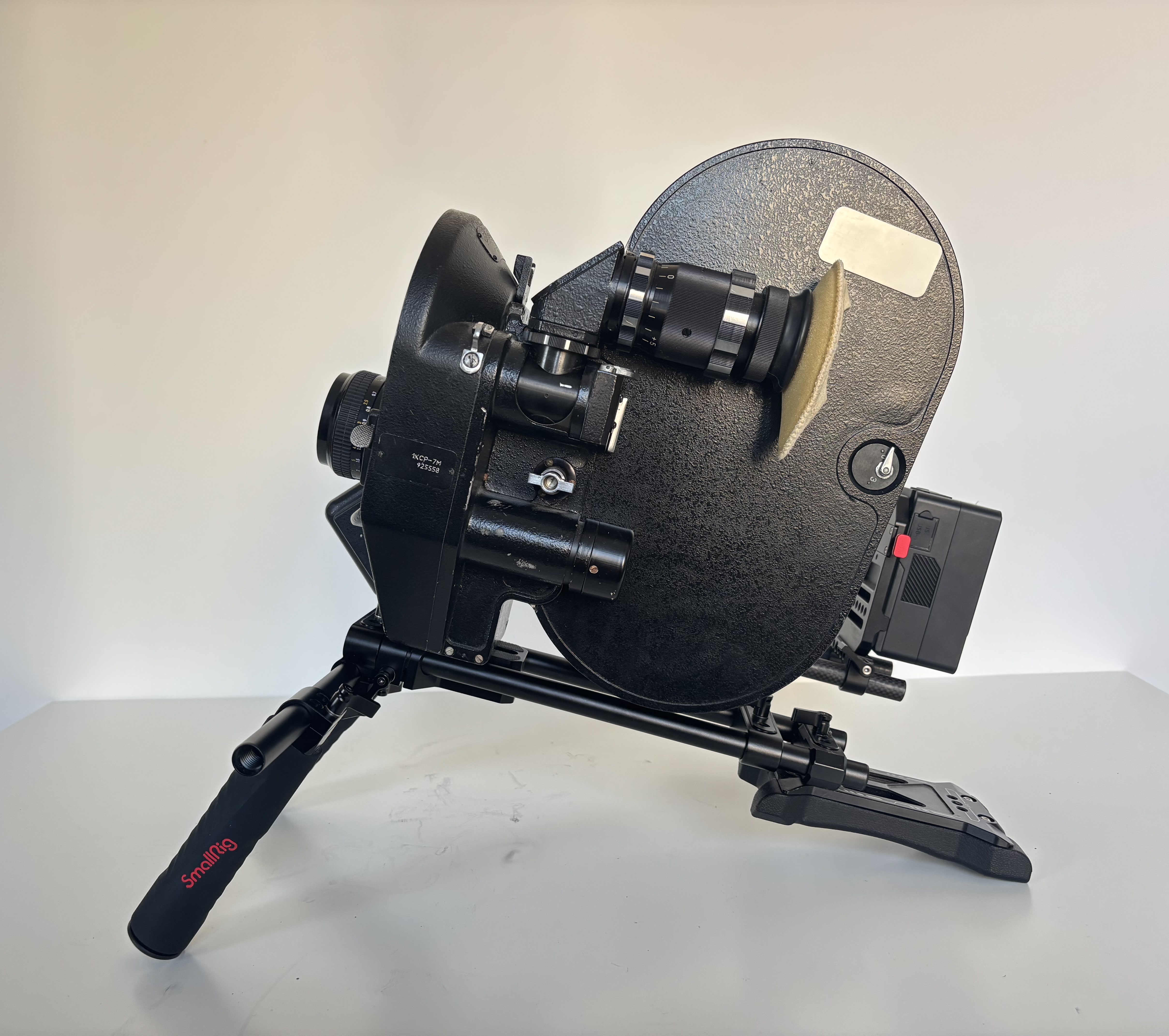 35mm movie camera (film)