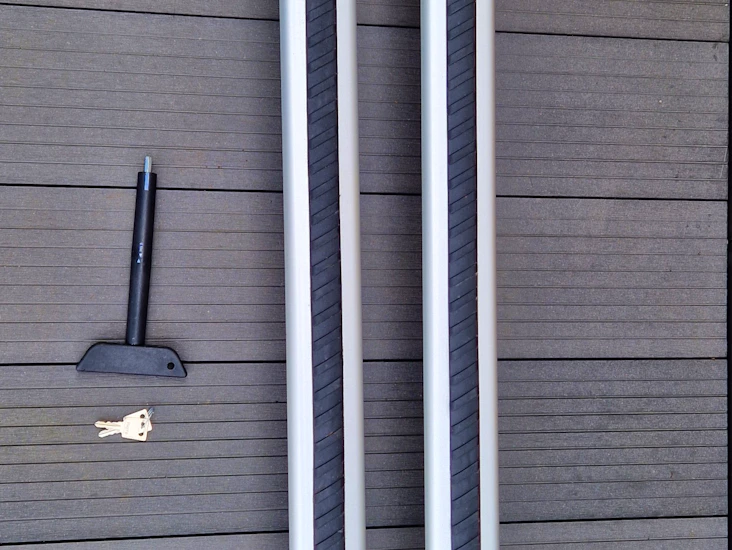 Volkswagen tiguan original lasthållare.