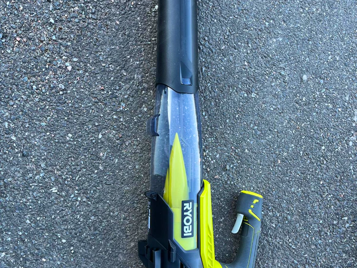 Lövblås ryobi one+ 18v