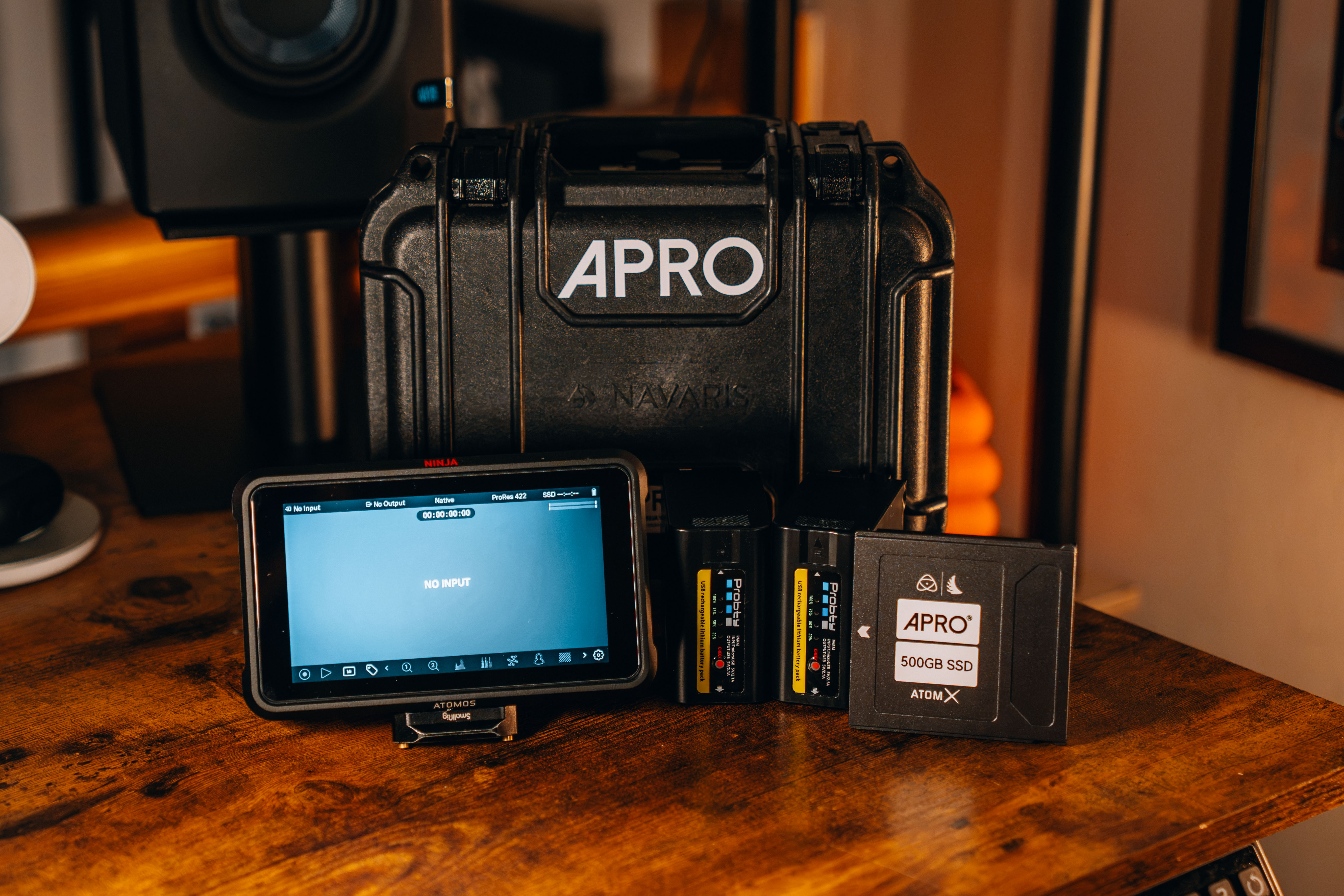 Atomos ninja v 5" 4k monitor / recorder kit – 500gb ssd, np-f batteries & d-tap 
