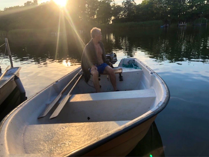 Motorbåt 4hk ink. bränsle