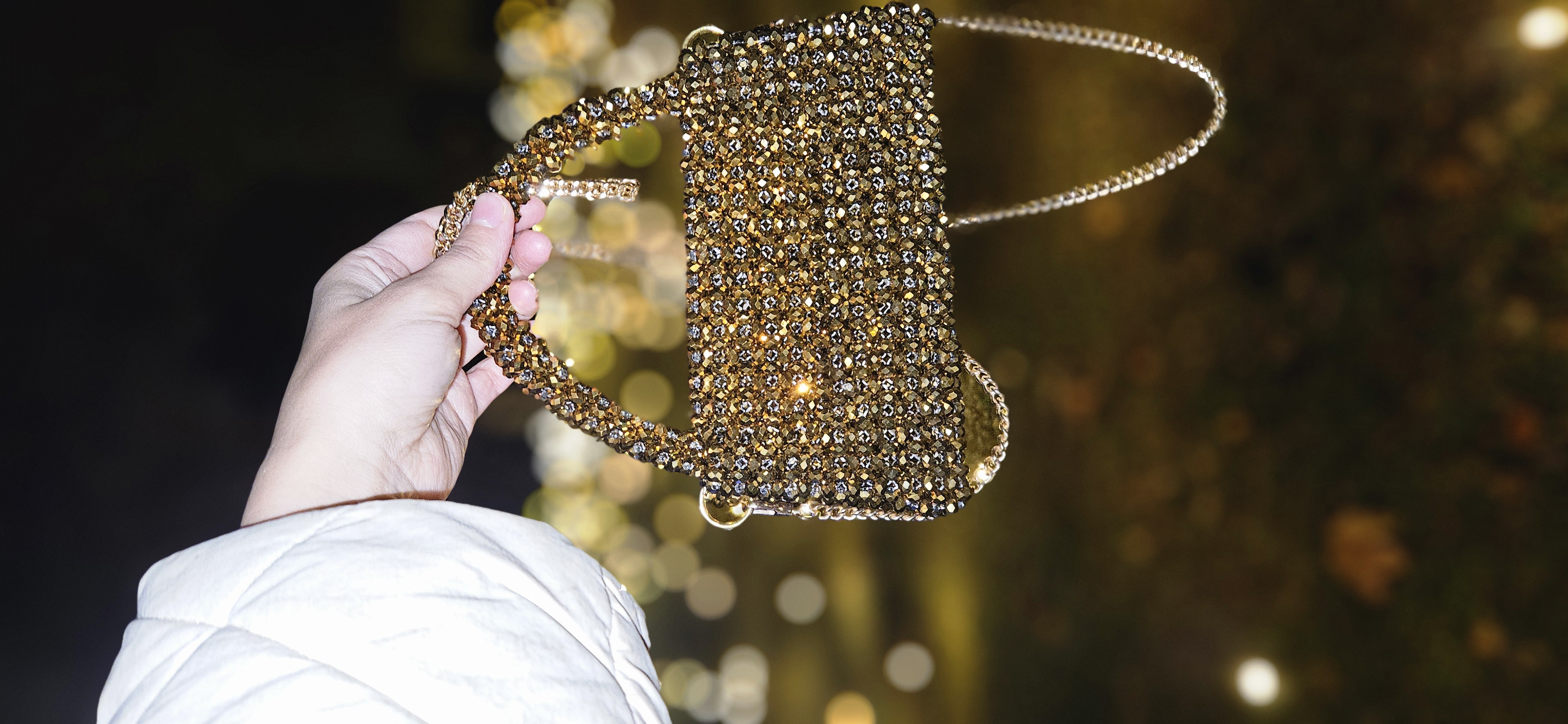 Festväskor av glaspärlor