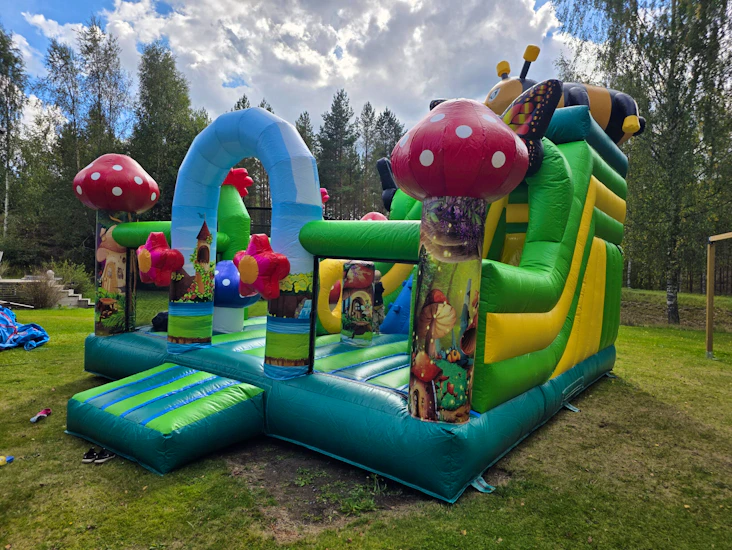 Hoppborg med lekland 7x5m