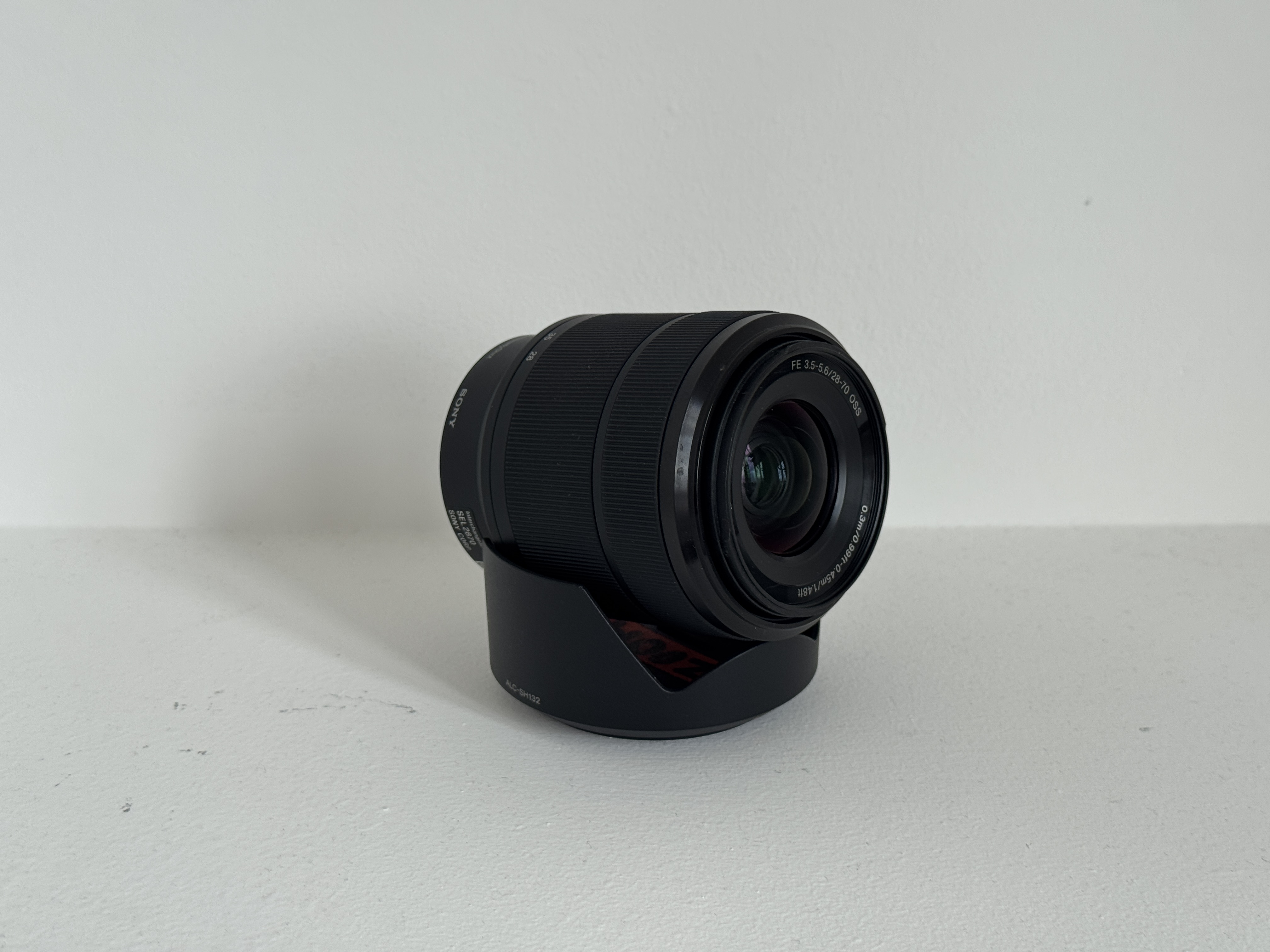 Sony fe f3.5-5.6 28-70mm full frame lens