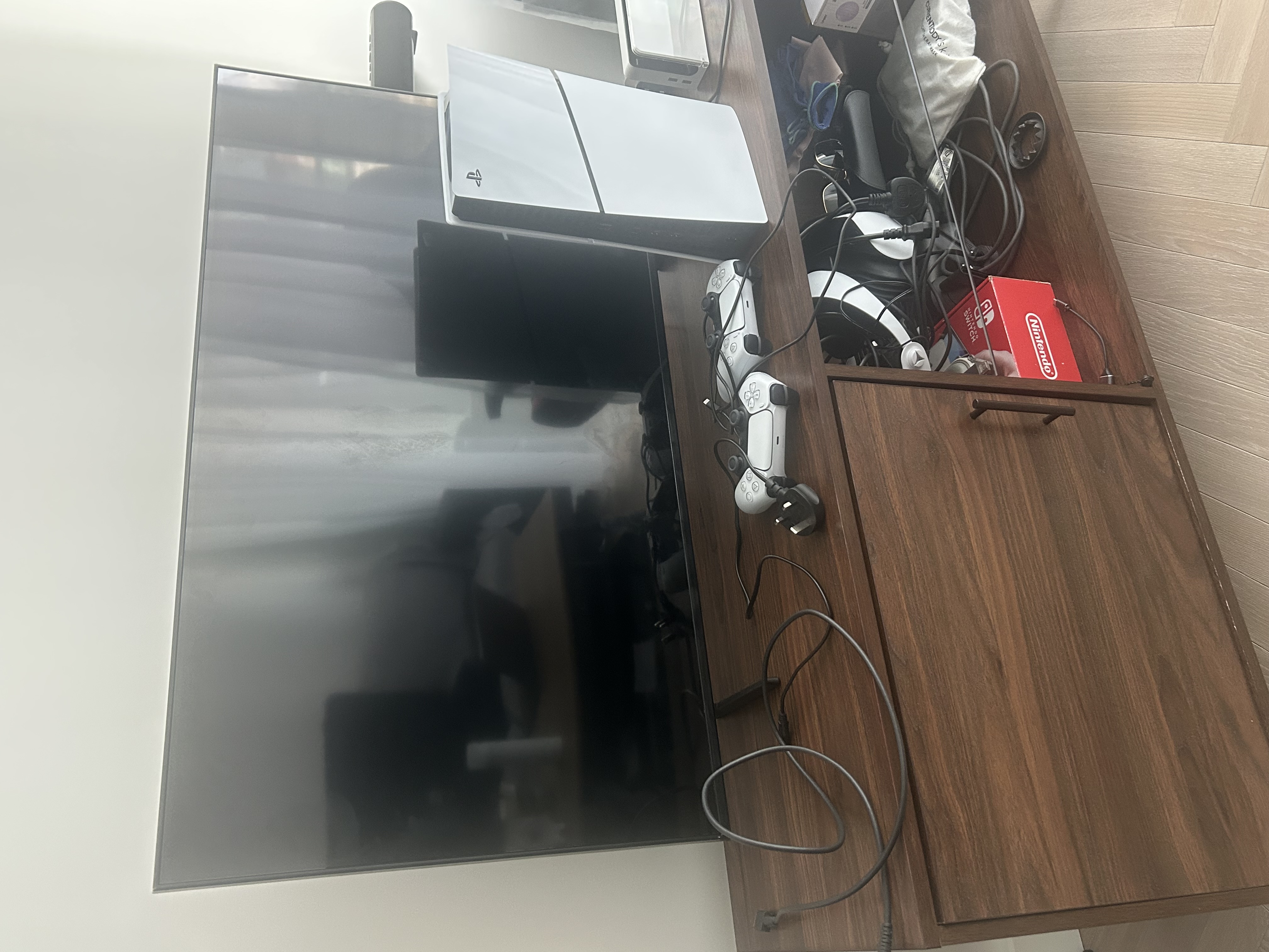 Playstation 5 & samsung 43” 4k screen 