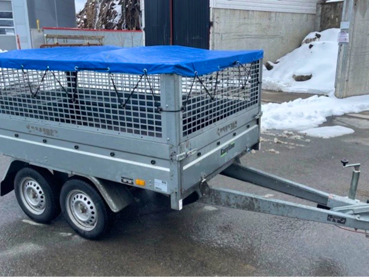 Varehenger med grind