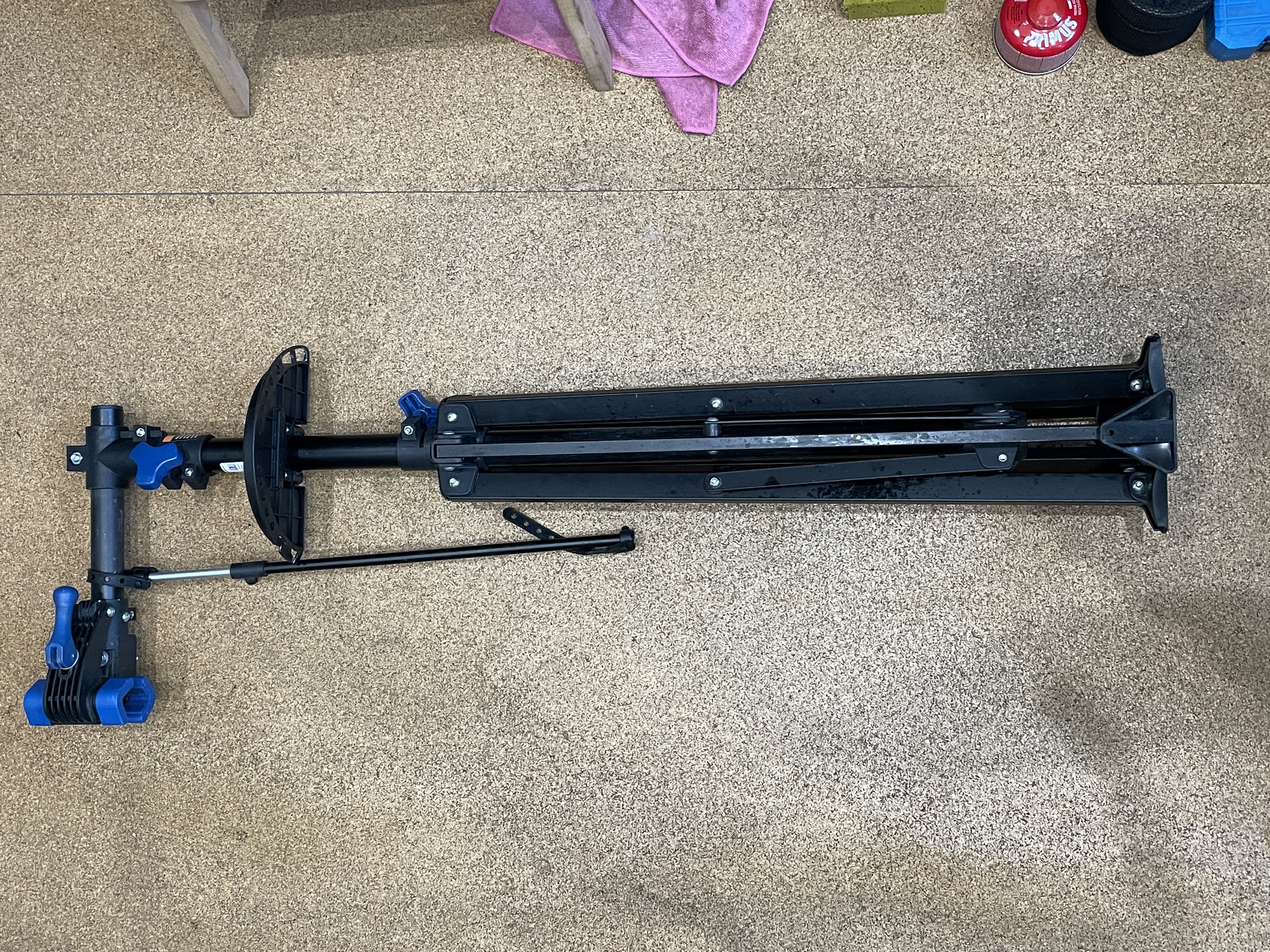 Bike maintenance stand