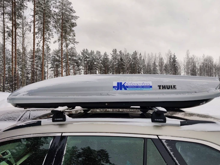 Thule spirit 820 suksiboksi
