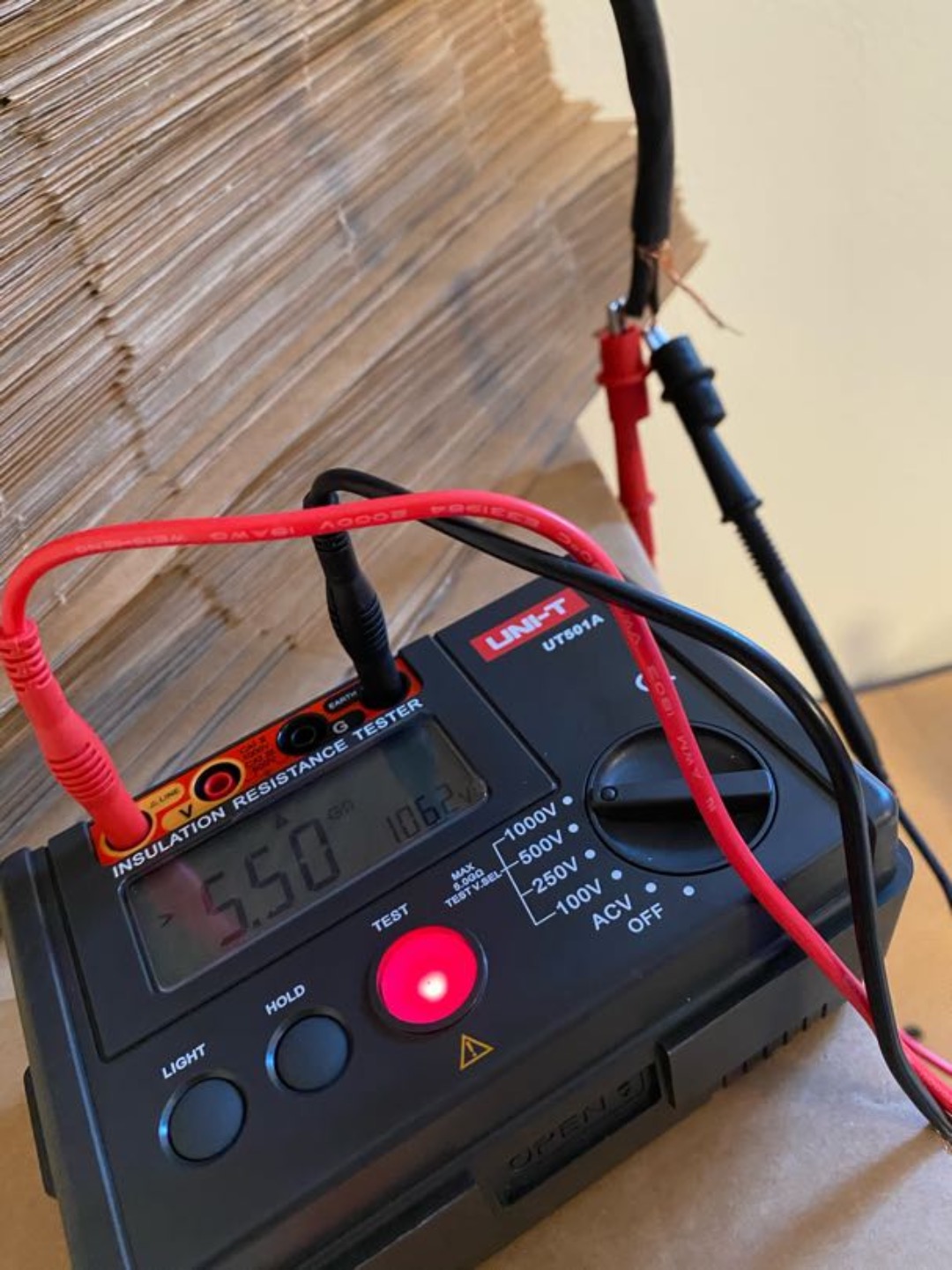 Uni-t ut501a isolationsprovare megger