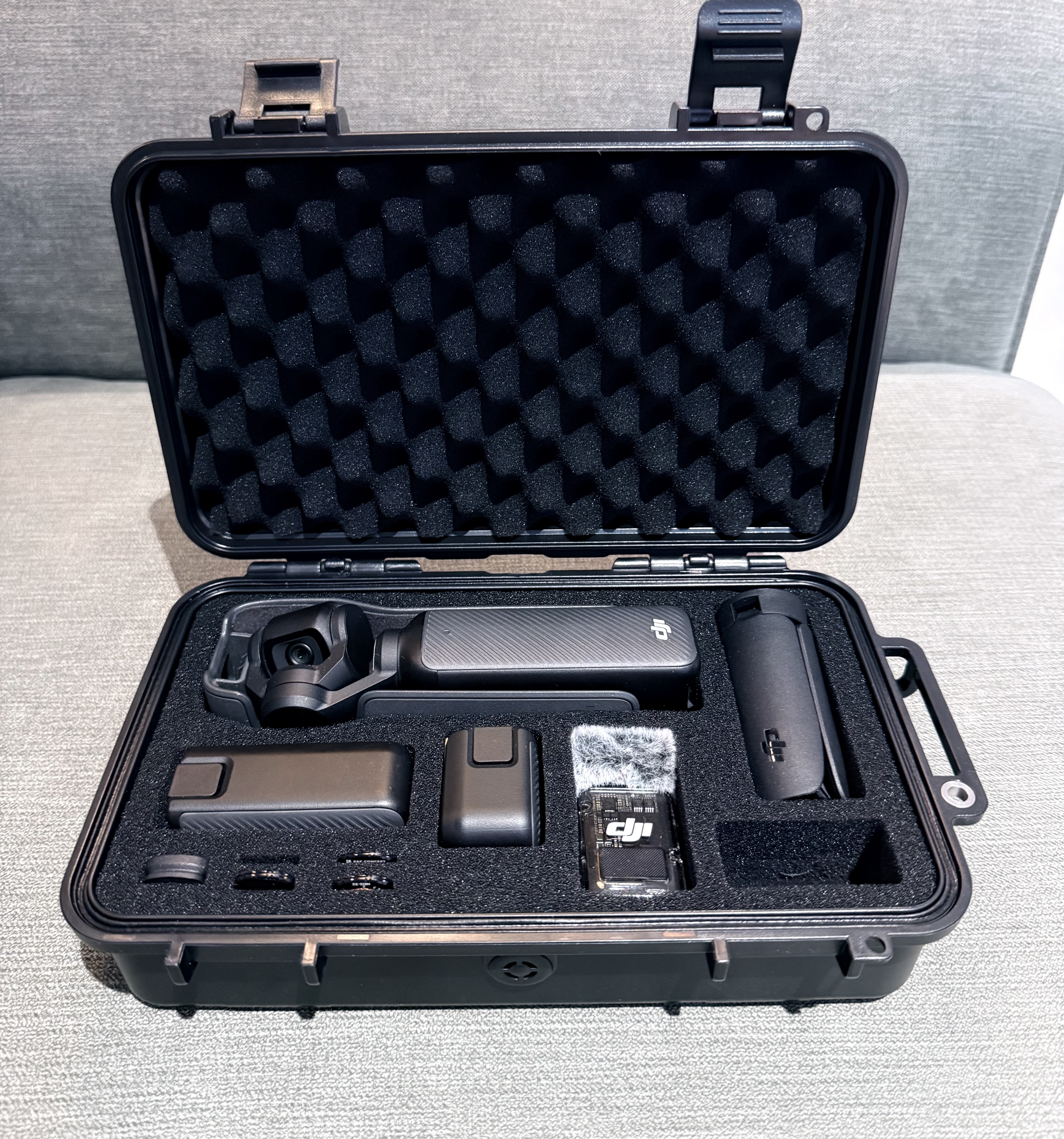Dji osmo pocket 3 combo + pro filter kit | hard case | ready to shoot