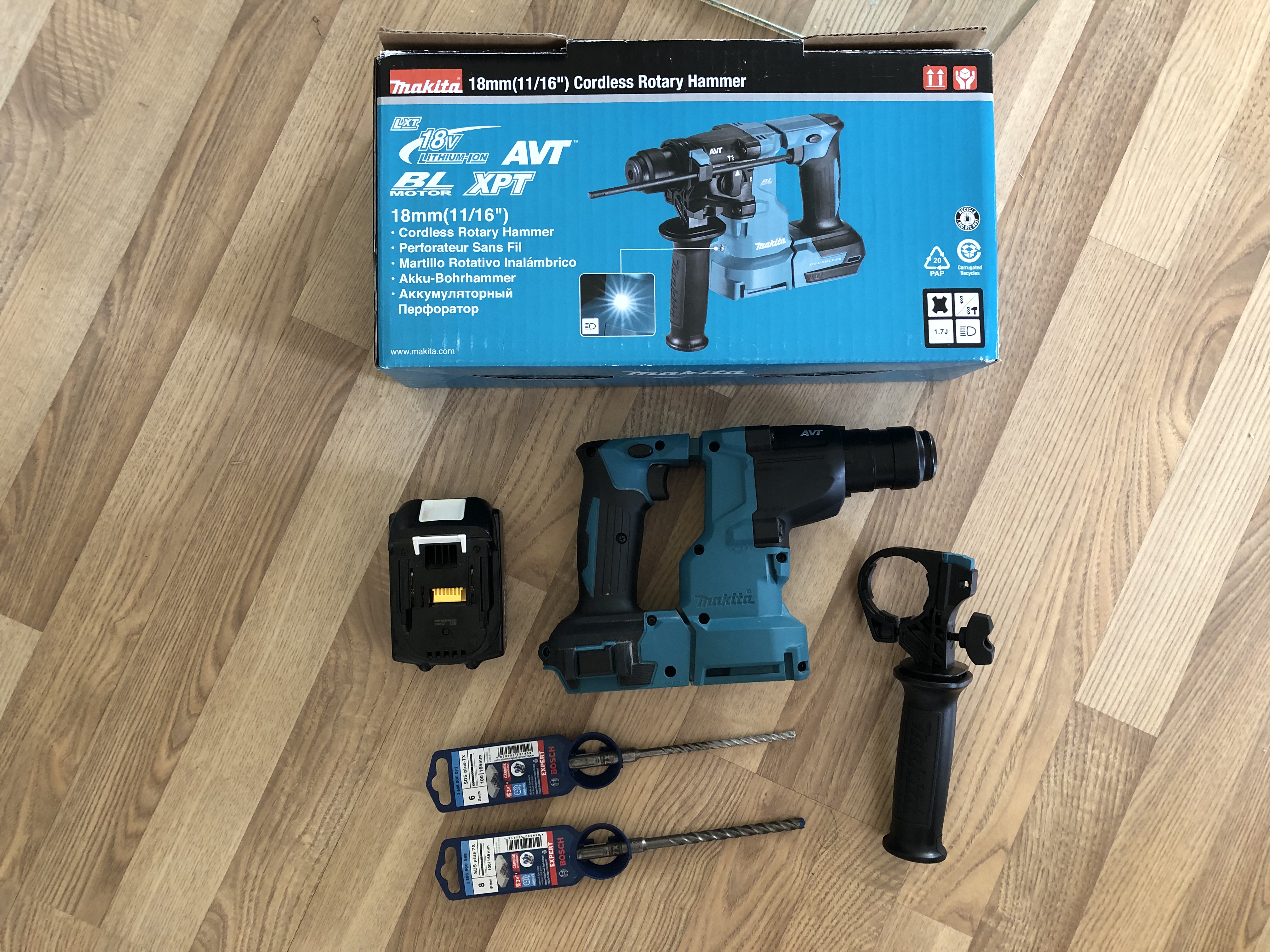 Makita borhammer dhr183 18v med bor