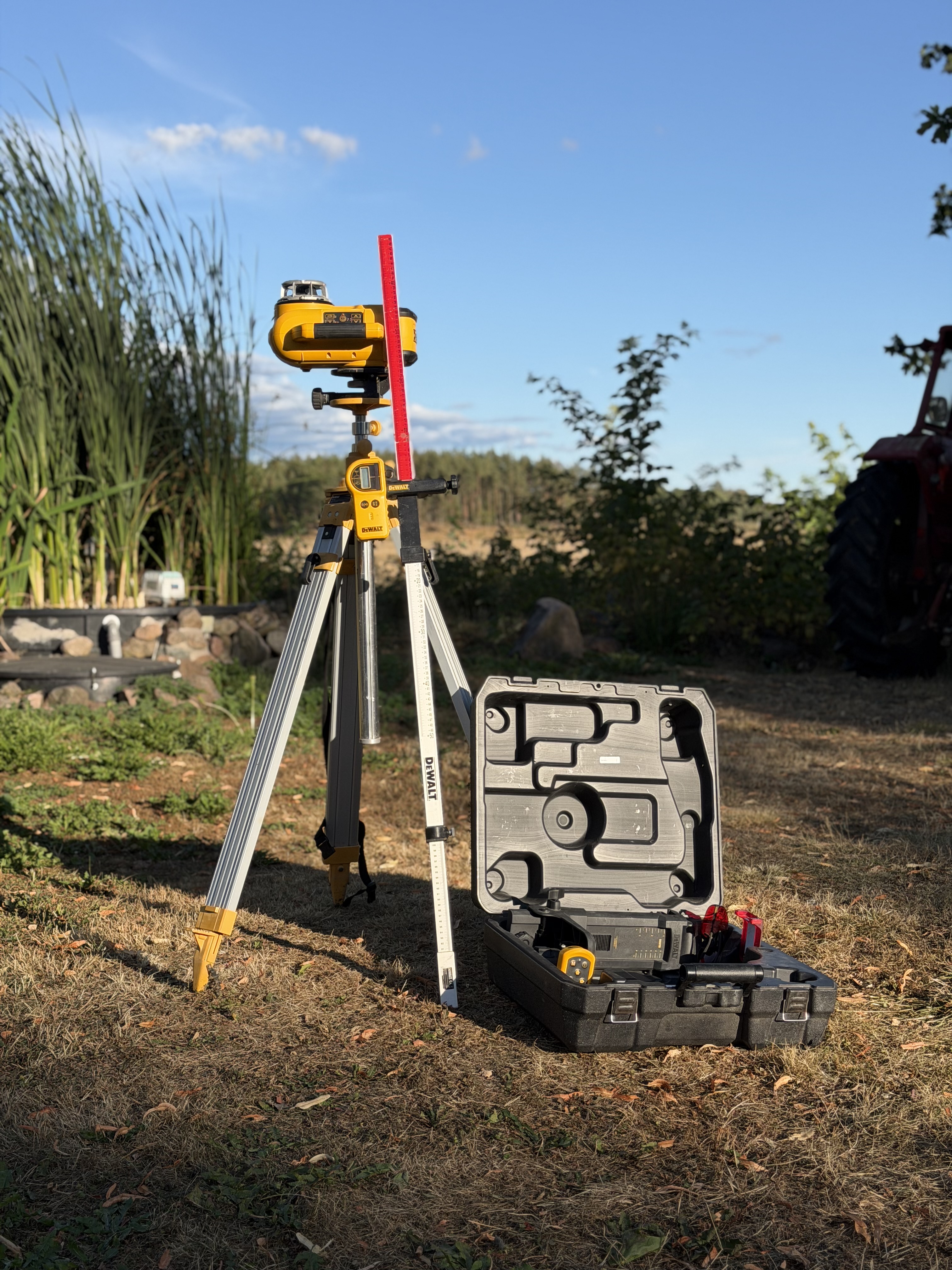 Rotationslaser dewalt – komplett paket med stativ & mätstång