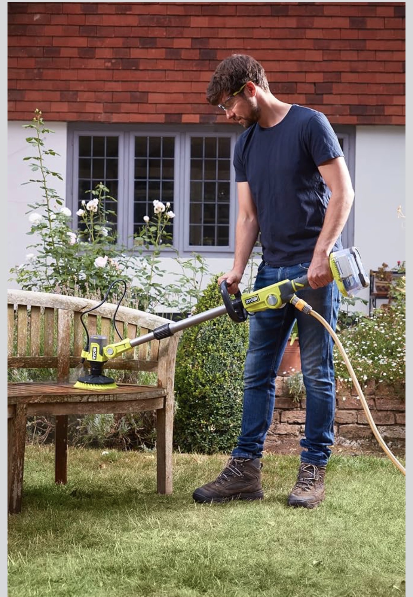 Ryobi 18v rengöringsborste – perfekt för fasad, dörrar & mattvätt | batteri ingår