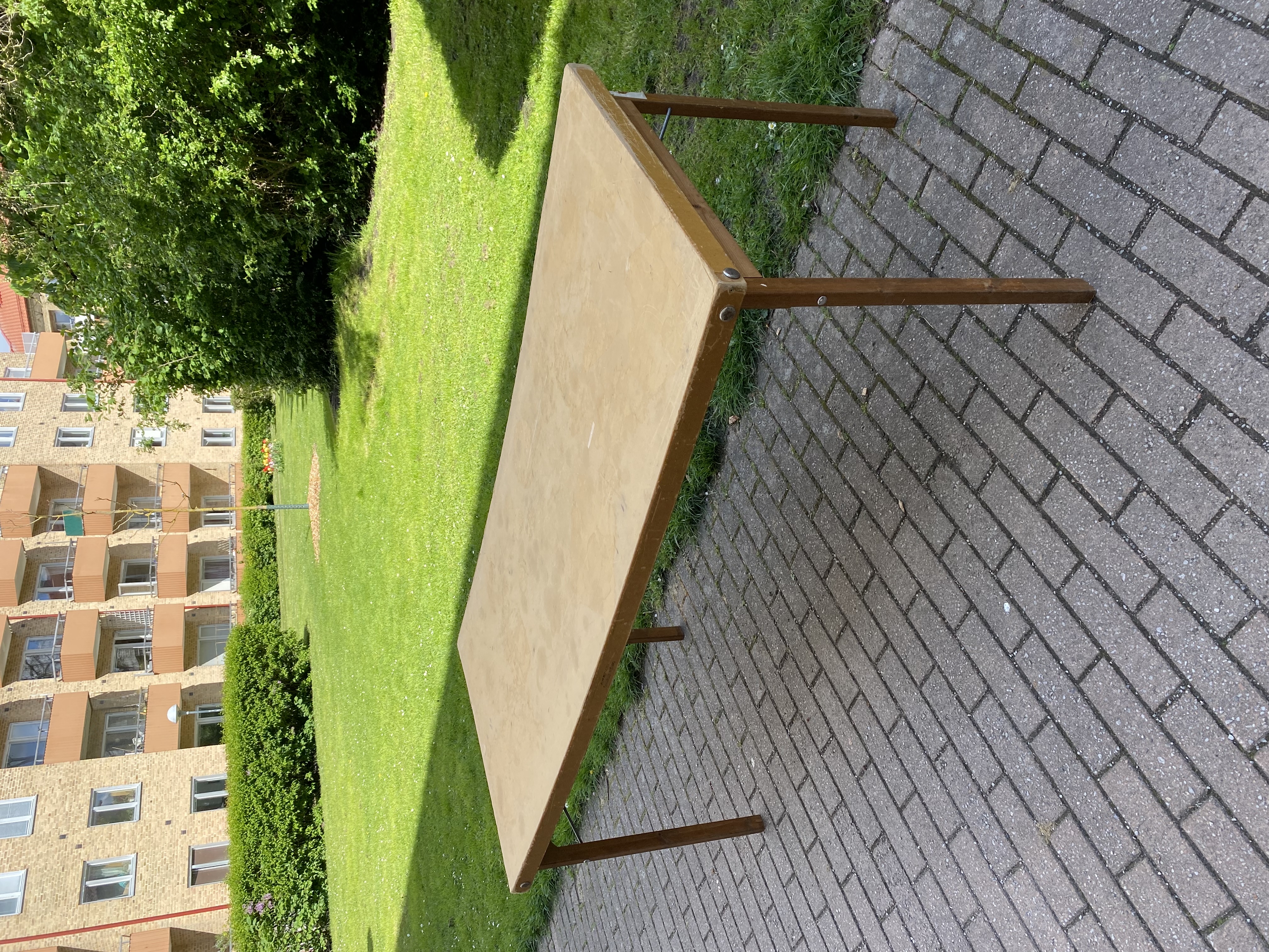 Tapetserarbord / loppisbord