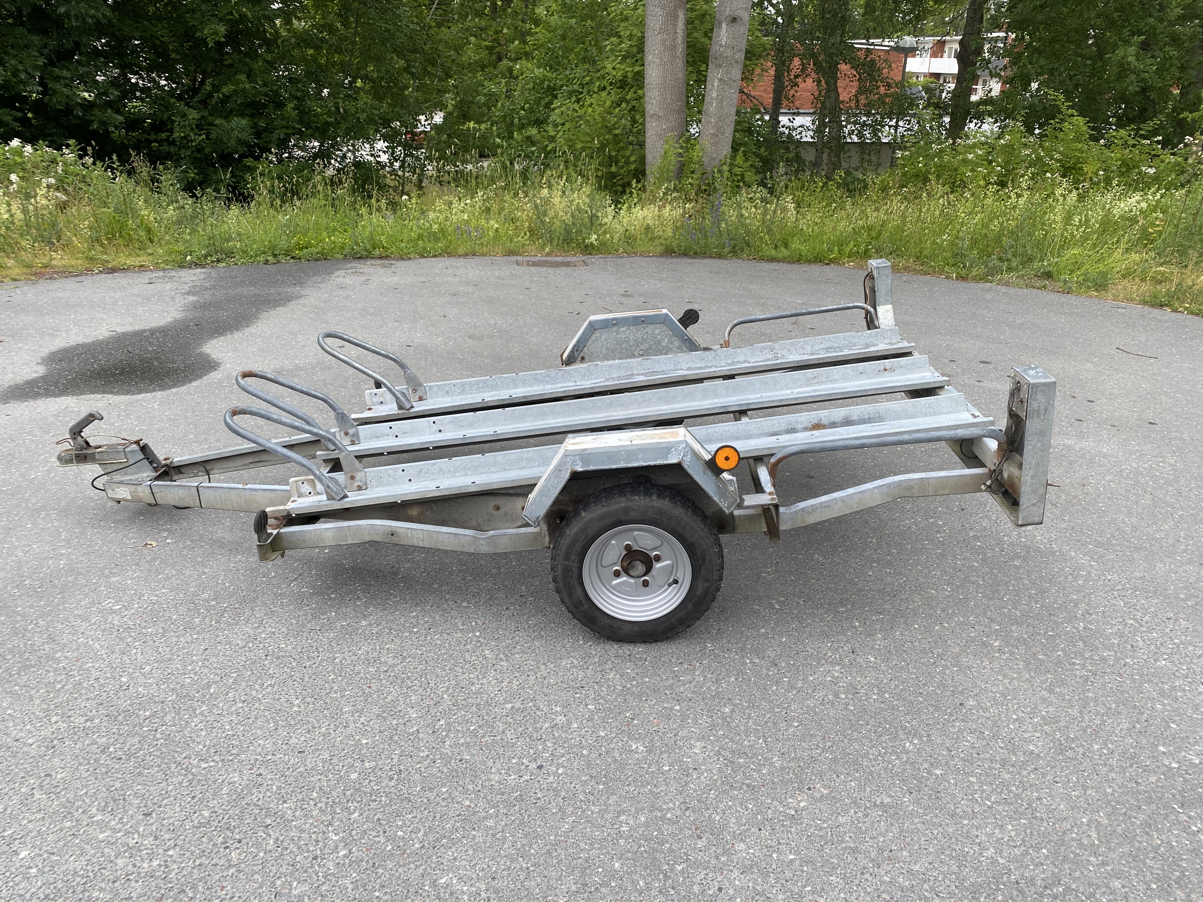 🏍️ motorcykelsläp – plats för 3 mc